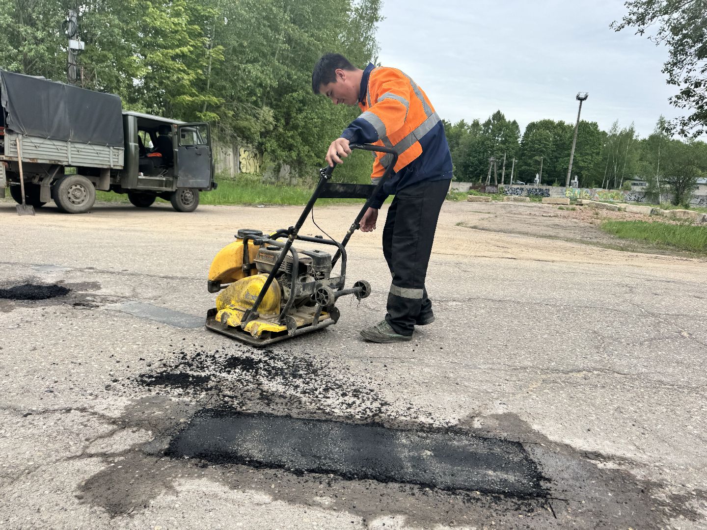 шаховская, ямочный ремон, ямочный ремонт дорог, коммунальная служба,