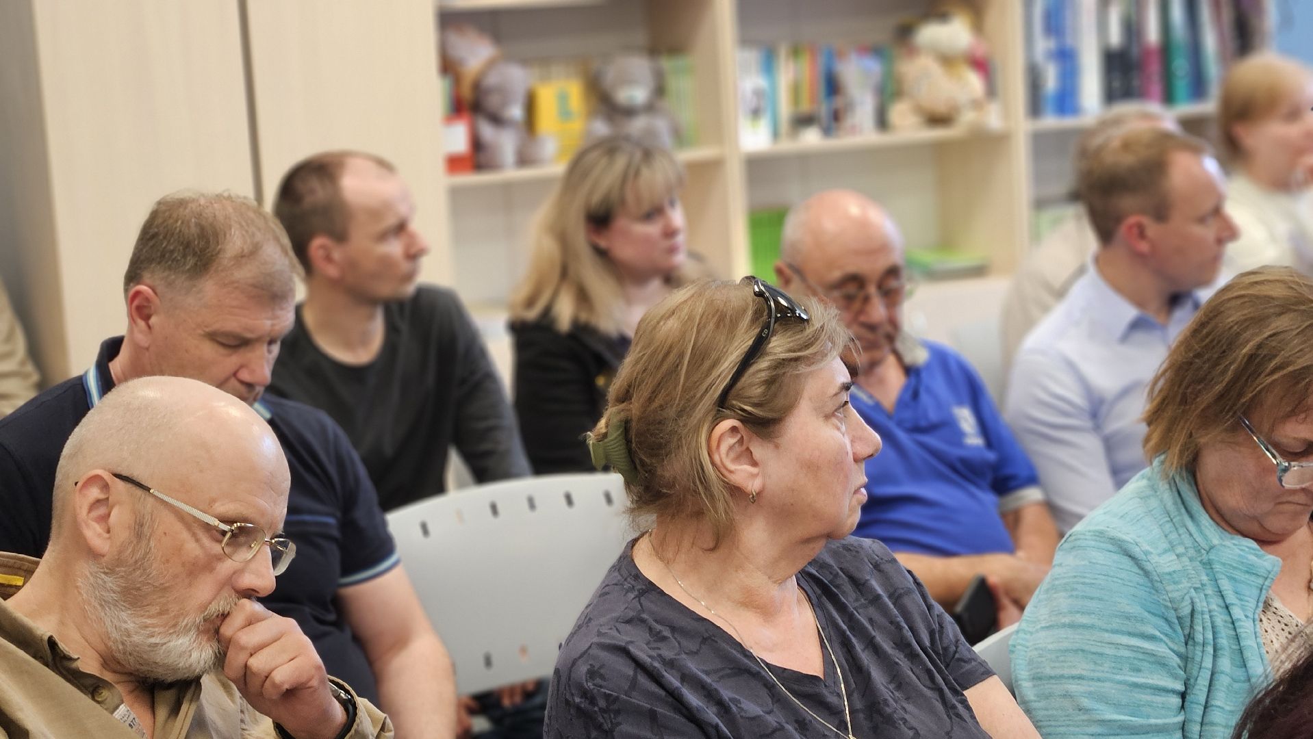 бронепоезд москвич, жуковский, выездная администрация,