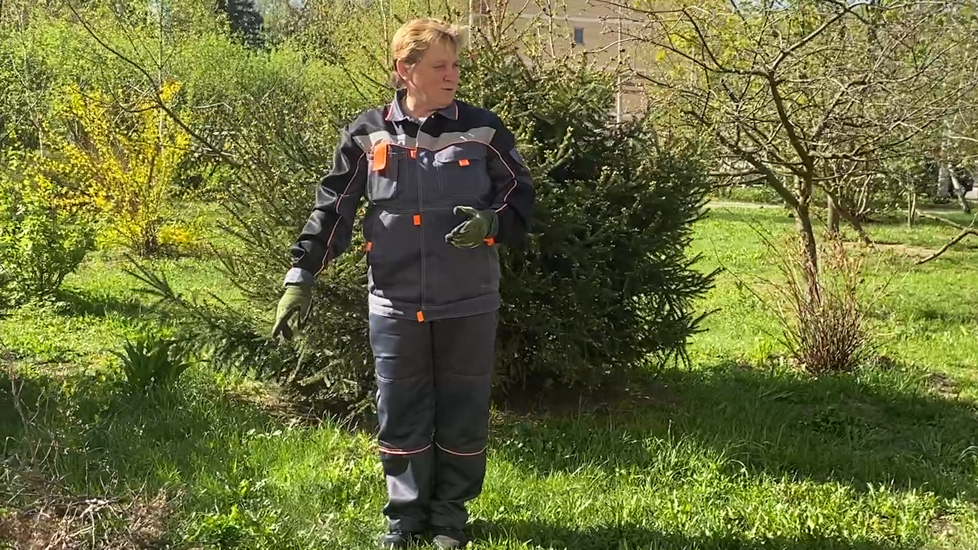 уборка территории, микрорайон школьный власиха, микрорайон тополек власиха, содержание территории,