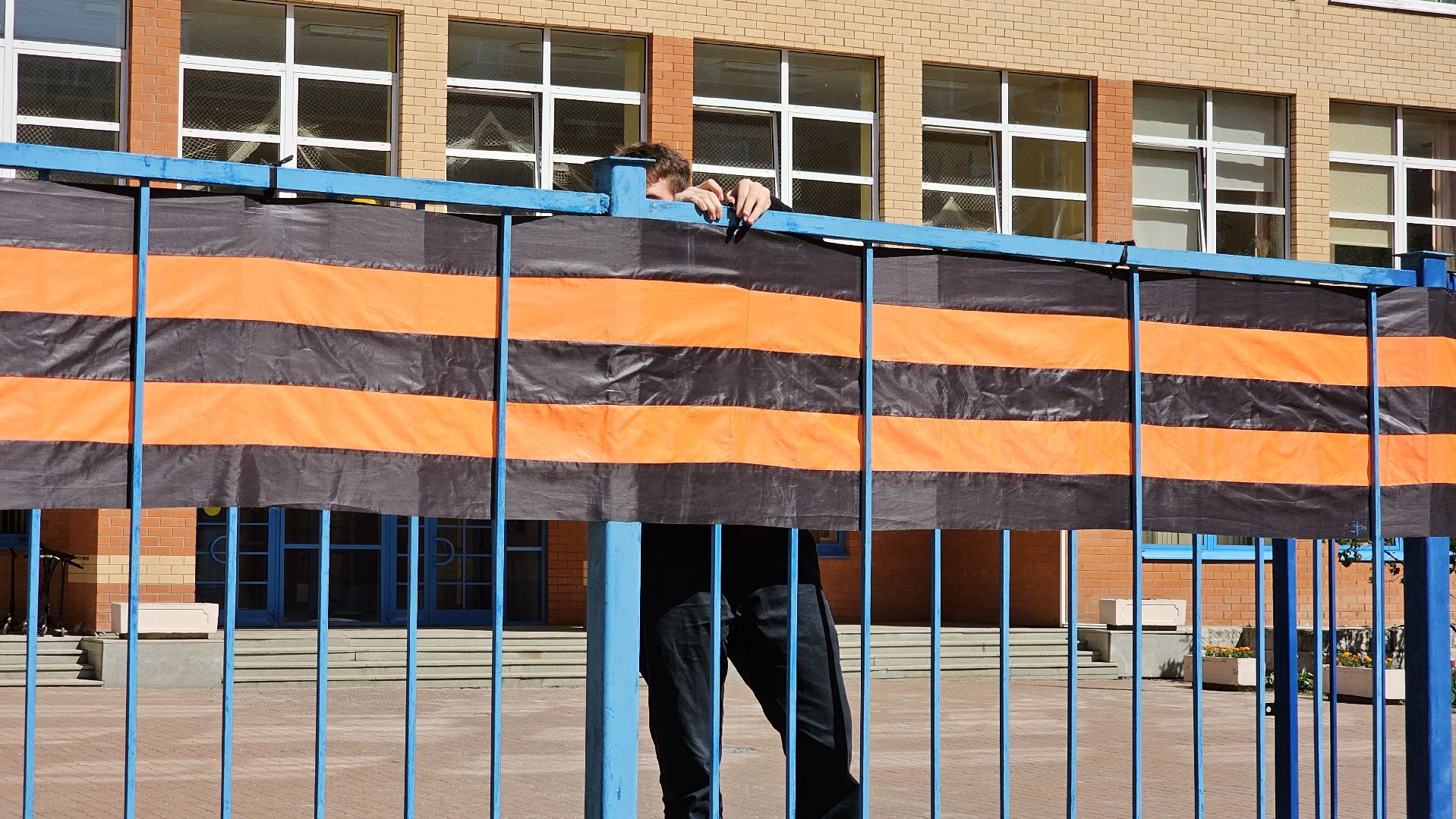 Георгиевская лента, школьники, 9 Мая, Дзержинский