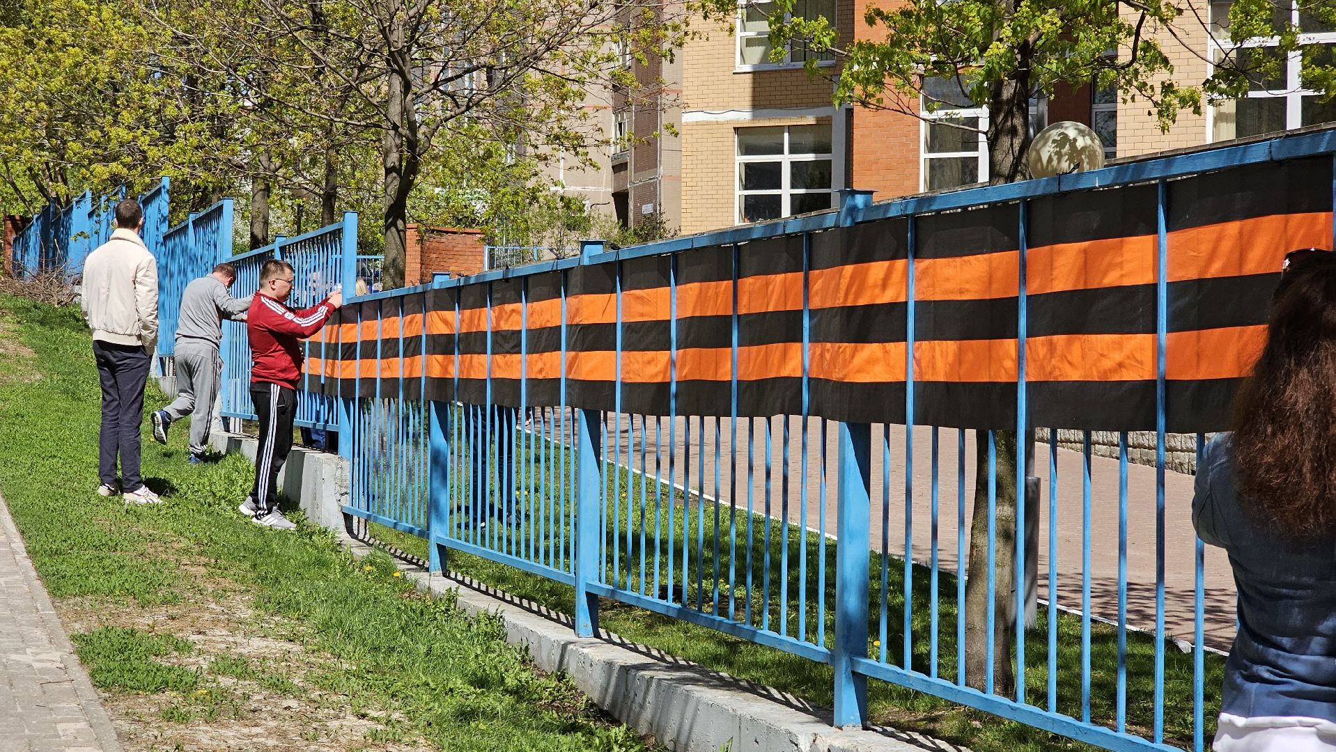 Георгиевская лента, школьники, 9 Мая, Дзержинский