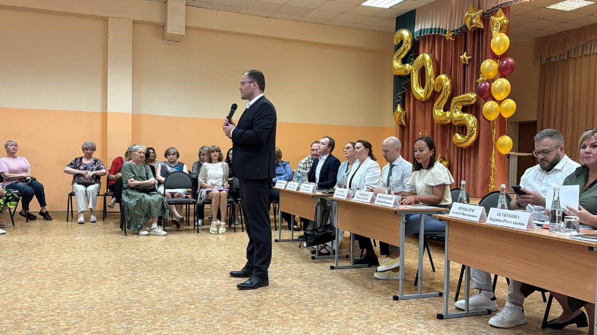 выездная администиация, встреча с жителями, обсуждение с жителями,