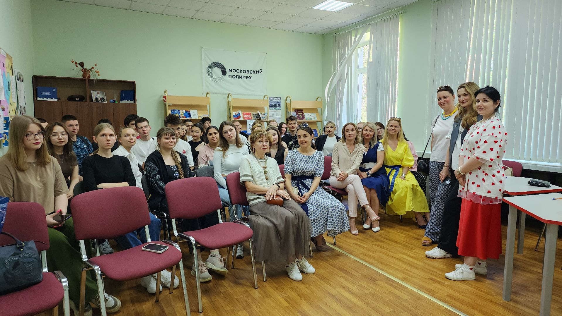 ивантеевка, студенты, креативная индустрия, нежный бизнес, круглый стол, поддержка бизнеса, новые практики, молодежь, решение проблем,вертикалки,