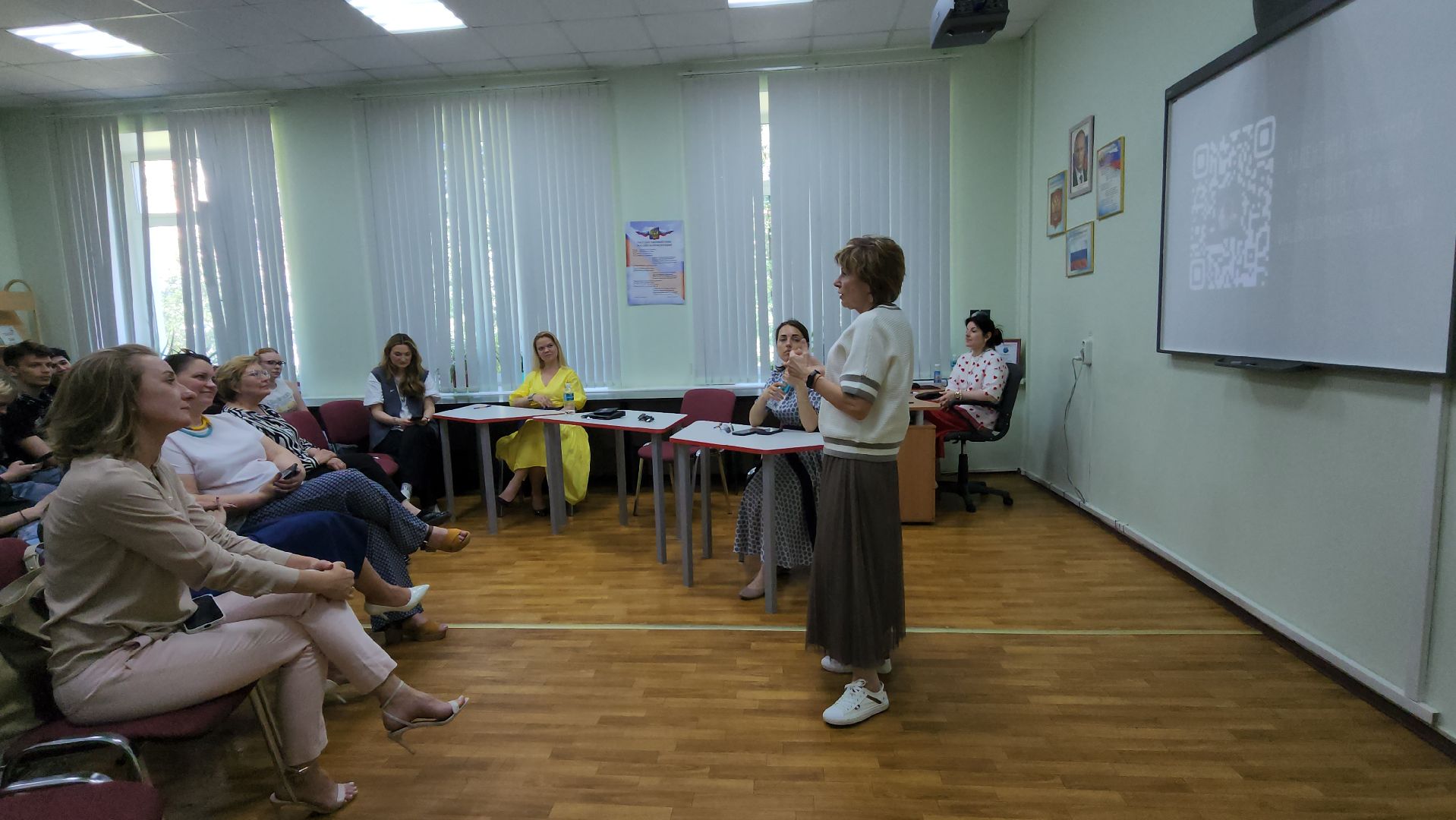 ивантеевка, студенты, креативная индустрия, нежный бизнес, круглый стол, поддержка бизнеса, новые практики, молодежь, решение проблем,вертикалки,