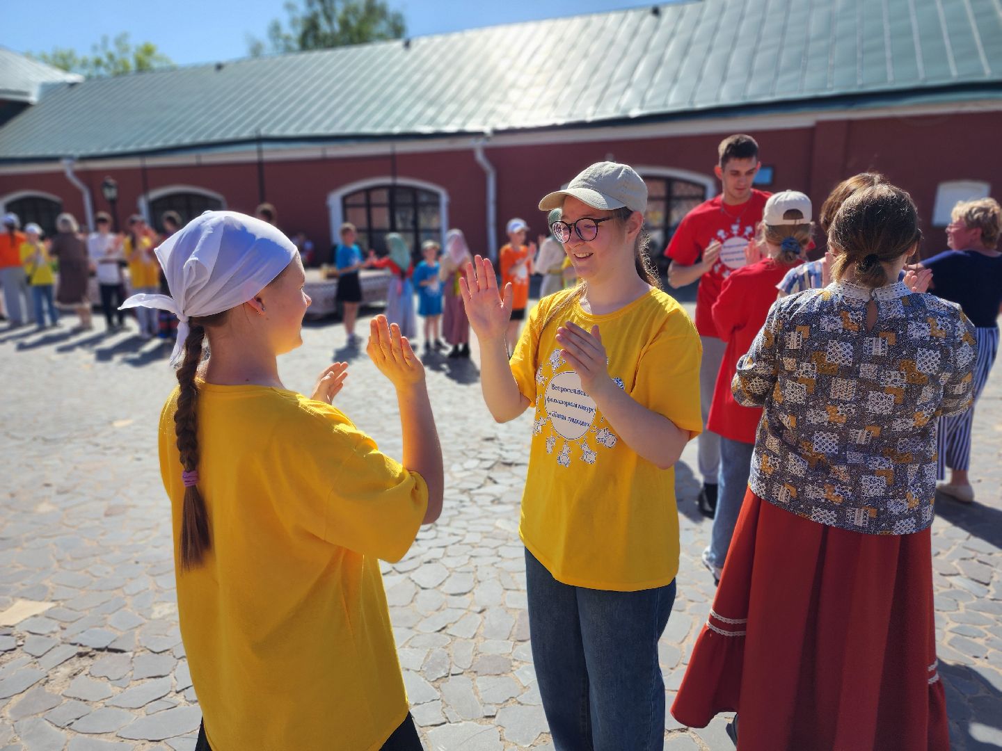 сергиев посад, сергиево-посадский музей-заповедник, конный двор, живая родина, фольклорный фестиваль,