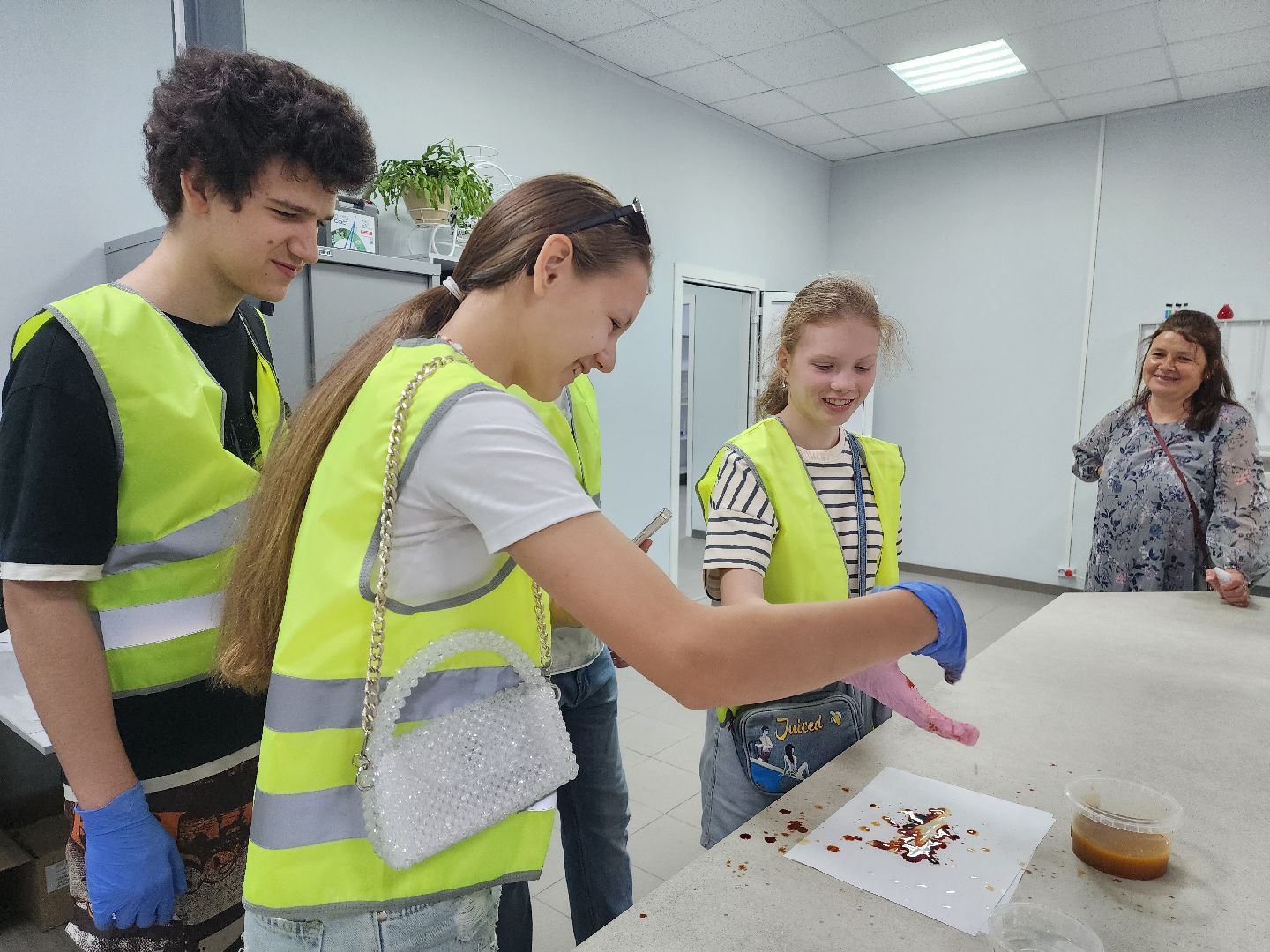 красноармейск, городской округ пушкинский, экскурсия для школьников, производство бытовой химии,