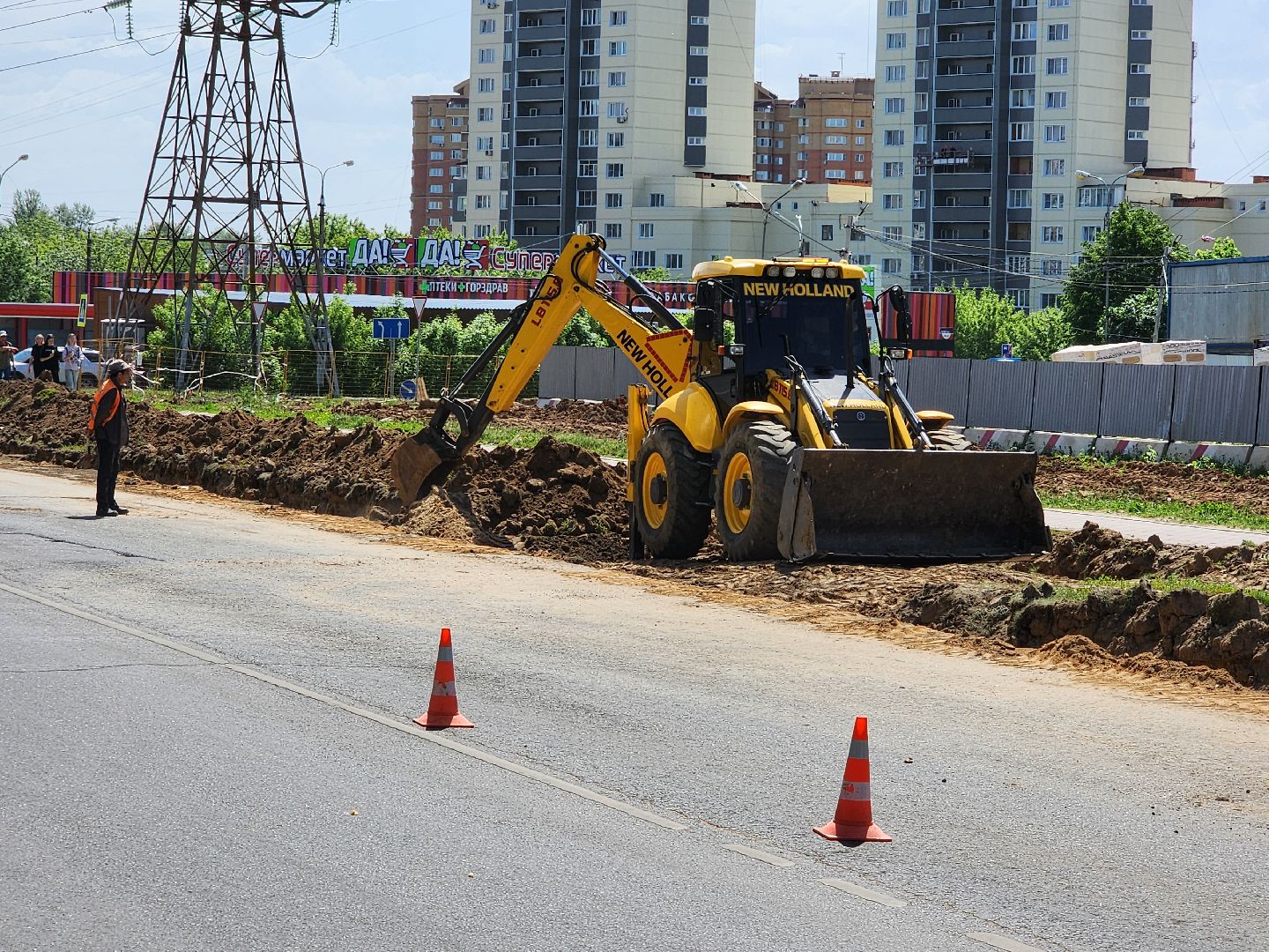 чехов, улица мира,  ремонт дороги, строительство тротуара, дорожные работы, парковки,  автостоянка, детская поликлиника, чеховская больница, госпрограмма московской области, благоустройство,