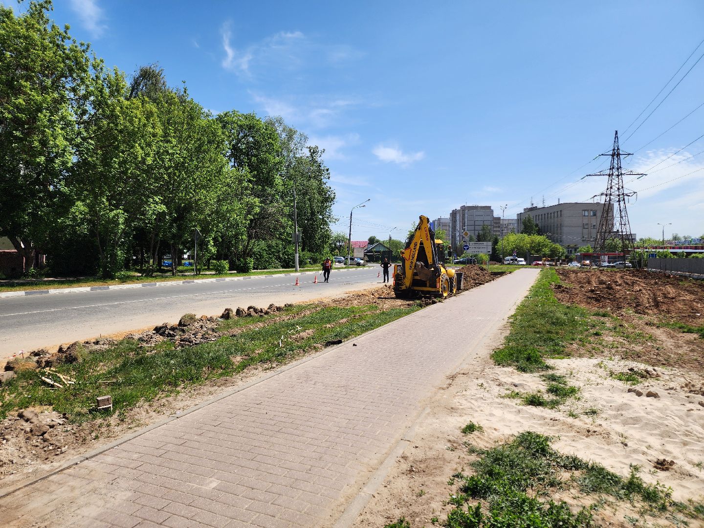 чехов, улица мира,  ремонт дороги, строительство тротуара, дорожные работы, парковки,  автостоянка, детская поликлиника, чеховская больница, госпрограмма московской области, благоустройство,