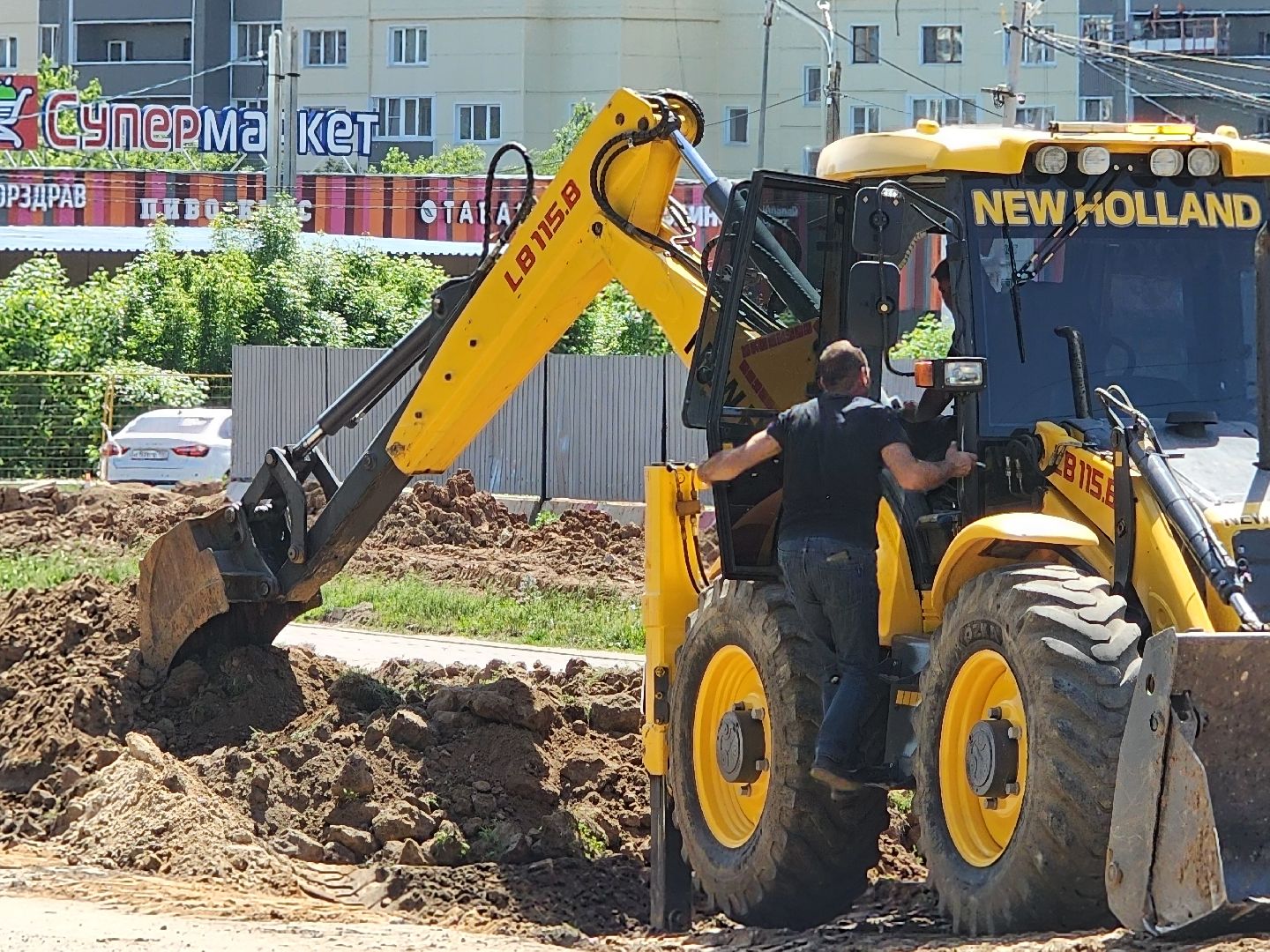 чехов, улица мира,  ремонт дороги, строительство тротуара, дорожные работы, парковки,  автостоянка, детская поликлиника, чеховская больница, госпрограмма московской области, благоустройство,