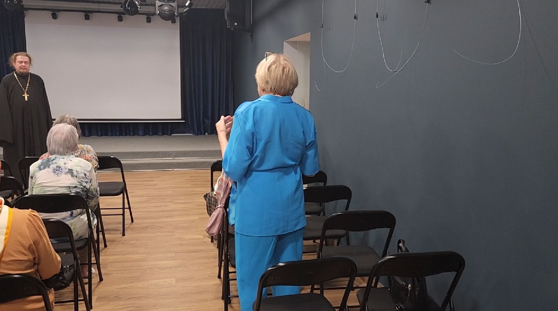 долгопрудный, екатерина дашкова, отец вячеслав осипов, долгопрудненское благочиние, лекторий,во славу росссии,