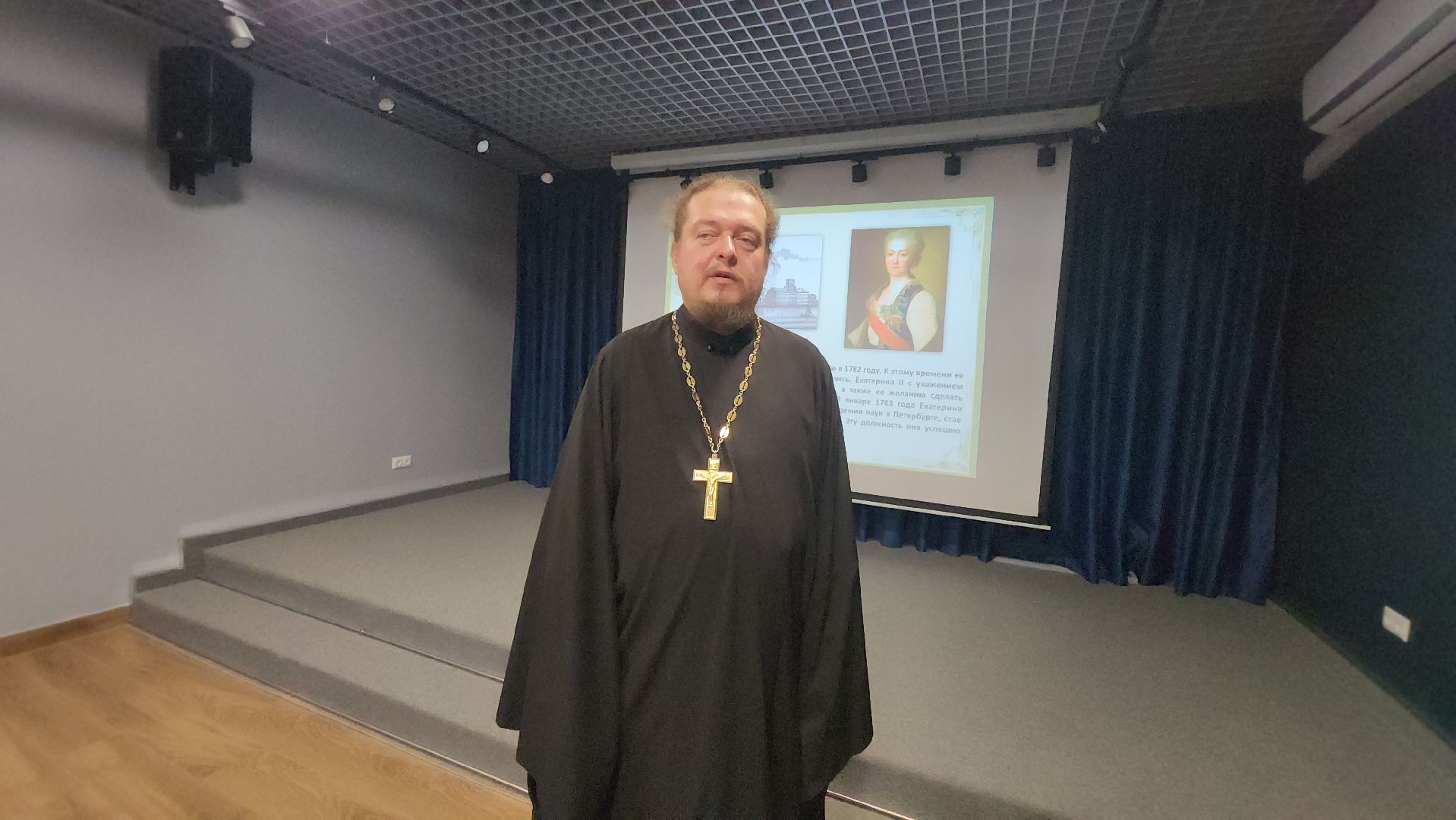 долгопрудный, екатерина дашкова, отец вячеслав осипов, долгопрудненское благочиние, лекторий,во славу росссии,