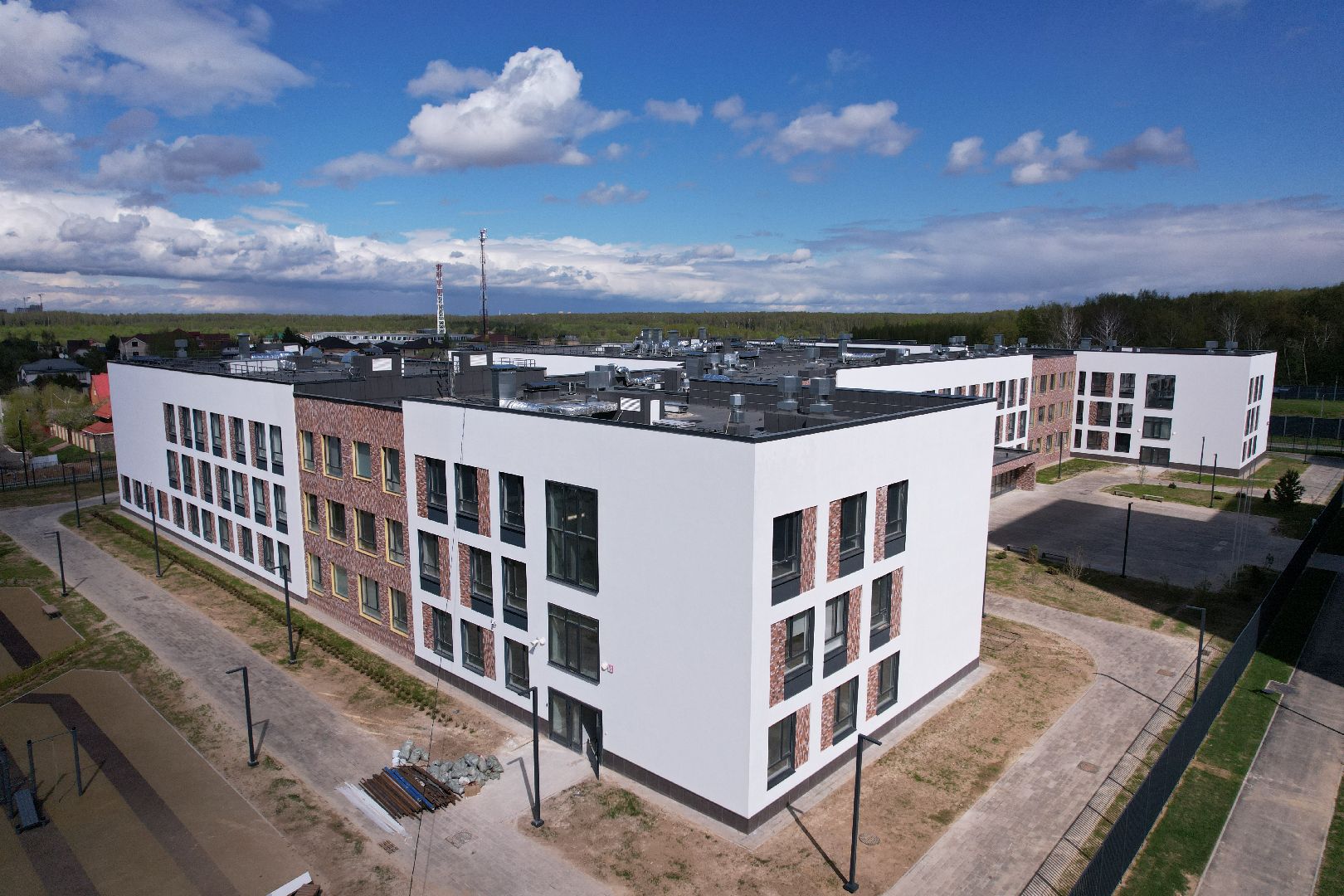 видео с коптера, школа в жк горки парк, школа в ленинском,