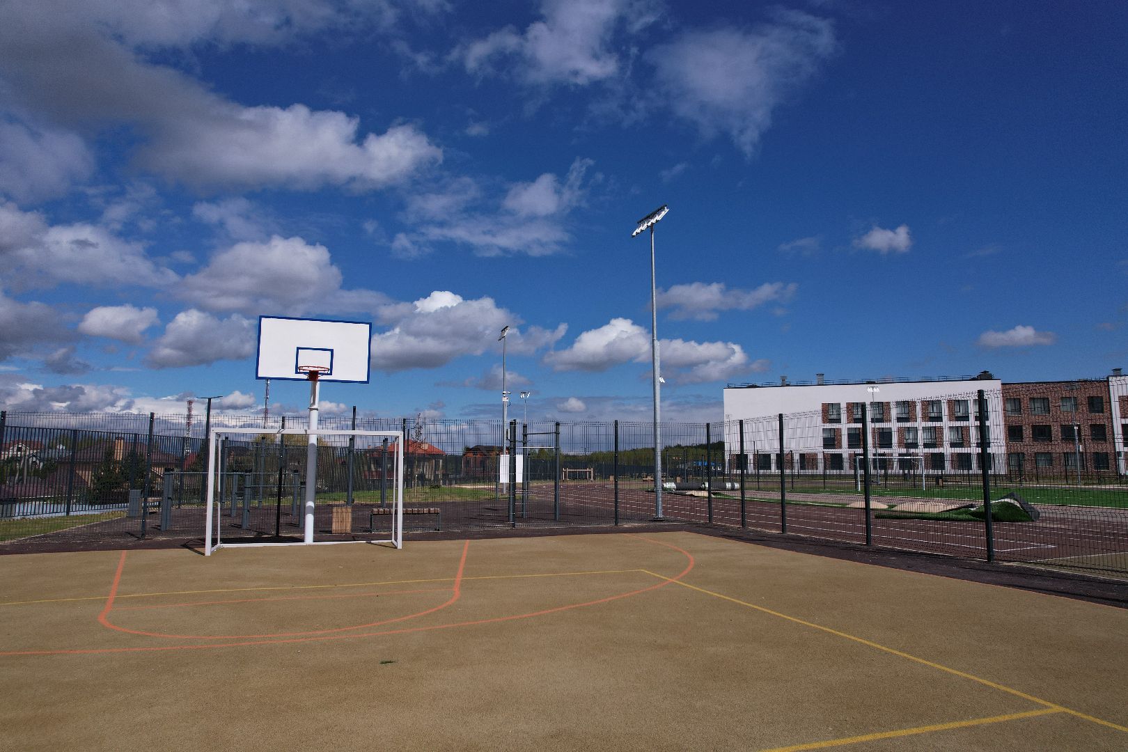 видео с коптера, школа в жк горки парк, школа в ленинском,
