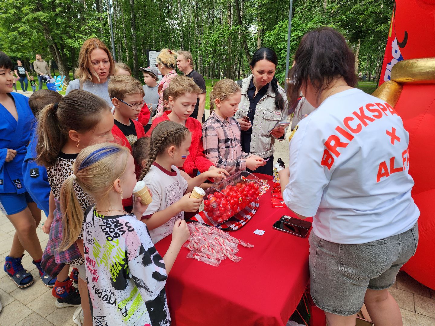 солнечногорск, дети, детство, праздник, мороженое ,