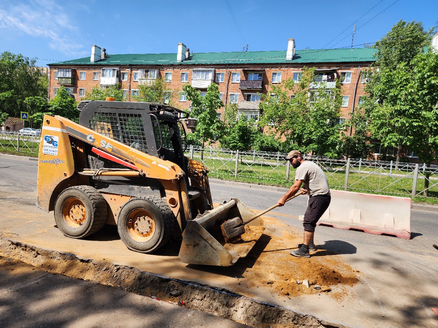 чехов, улица молодежная, ремонт дороги, дорожный ремонт, укладка бордюра, замена покрытия, благоустройство, госпрограмма московской области, развитие дорожного комплекса,
