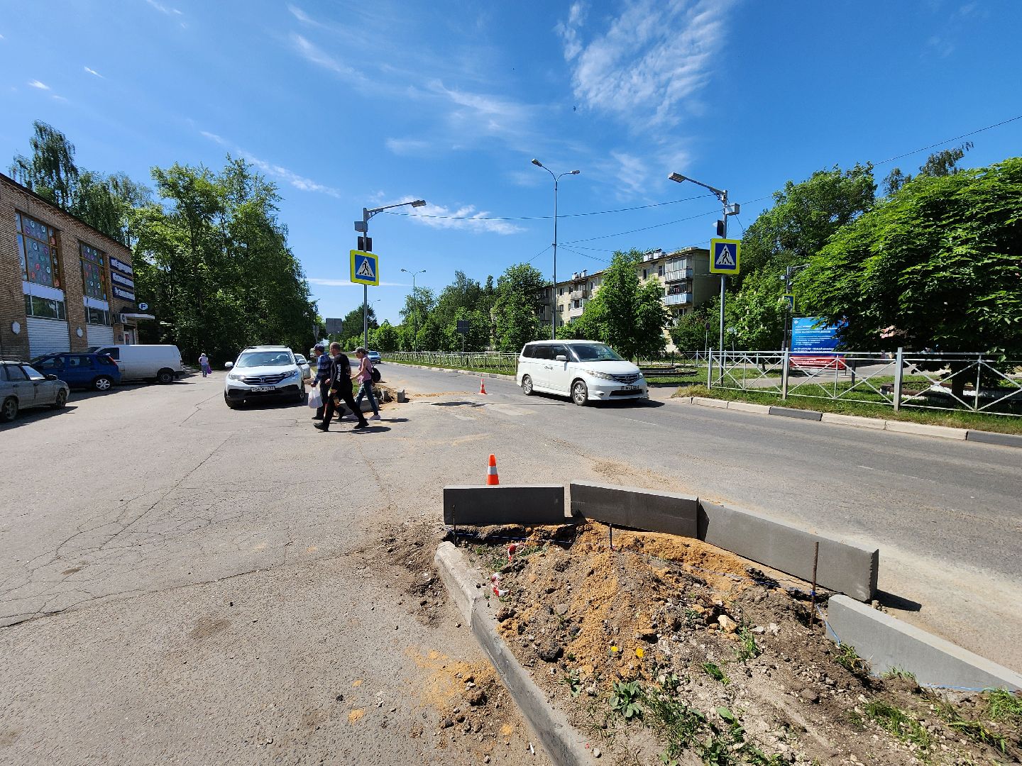 чехов, улица молодежная, ремонт дороги, дорожный ремонт, укладка бордюра, замена покрытия, благоустройство, госпрограмма московской области, развитие дорожного комплекса,