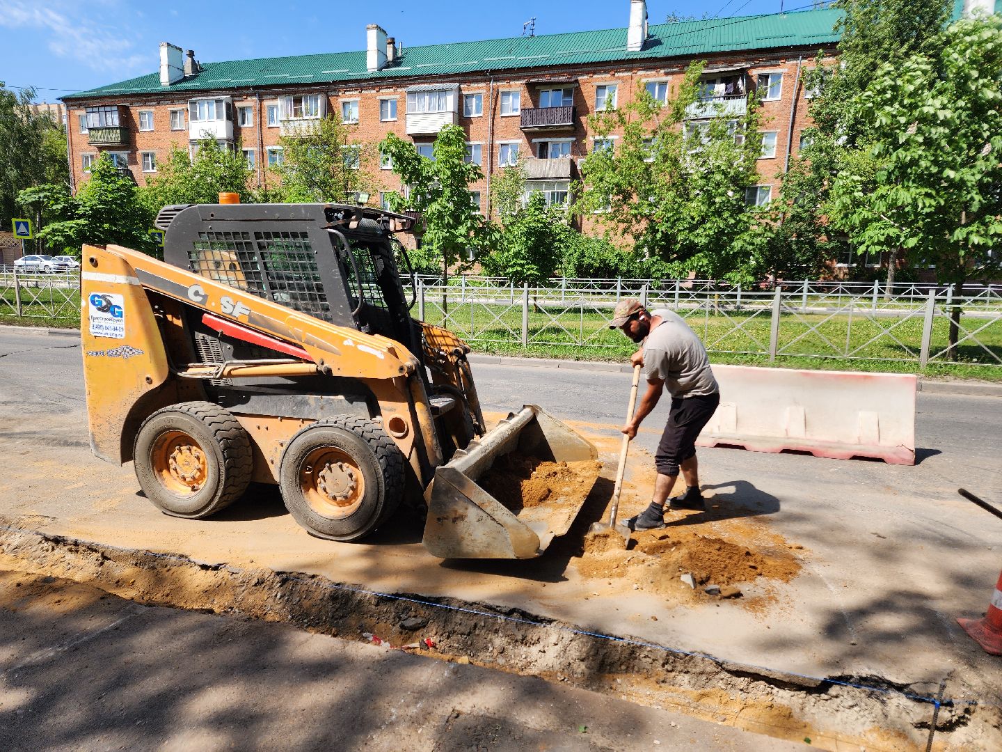 чехов, улица молодежная, ремонт дороги, дорожный ремонт, укладка бордюра, замена покрытия, благоустройство, госпрограмма московской области, развитие дорожного комплекса,