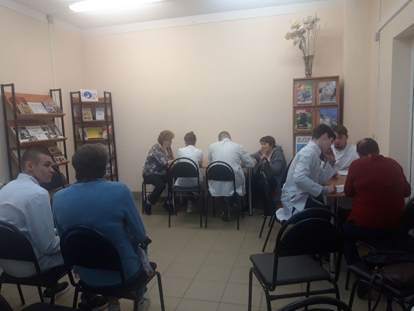 помощь людям, пенсионеры,