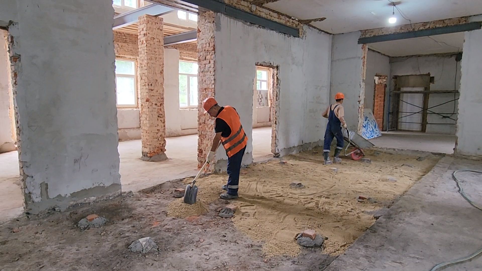 чехов, центр детского творчества, капитальный ремонт, реконструкция, обустройство полов, стяжка полов, демонтажные работы, прокладка инженерных сетей, капремонт, обновление, фасадные работы, замена кровли, окна и двери, госпрограмма московской области,