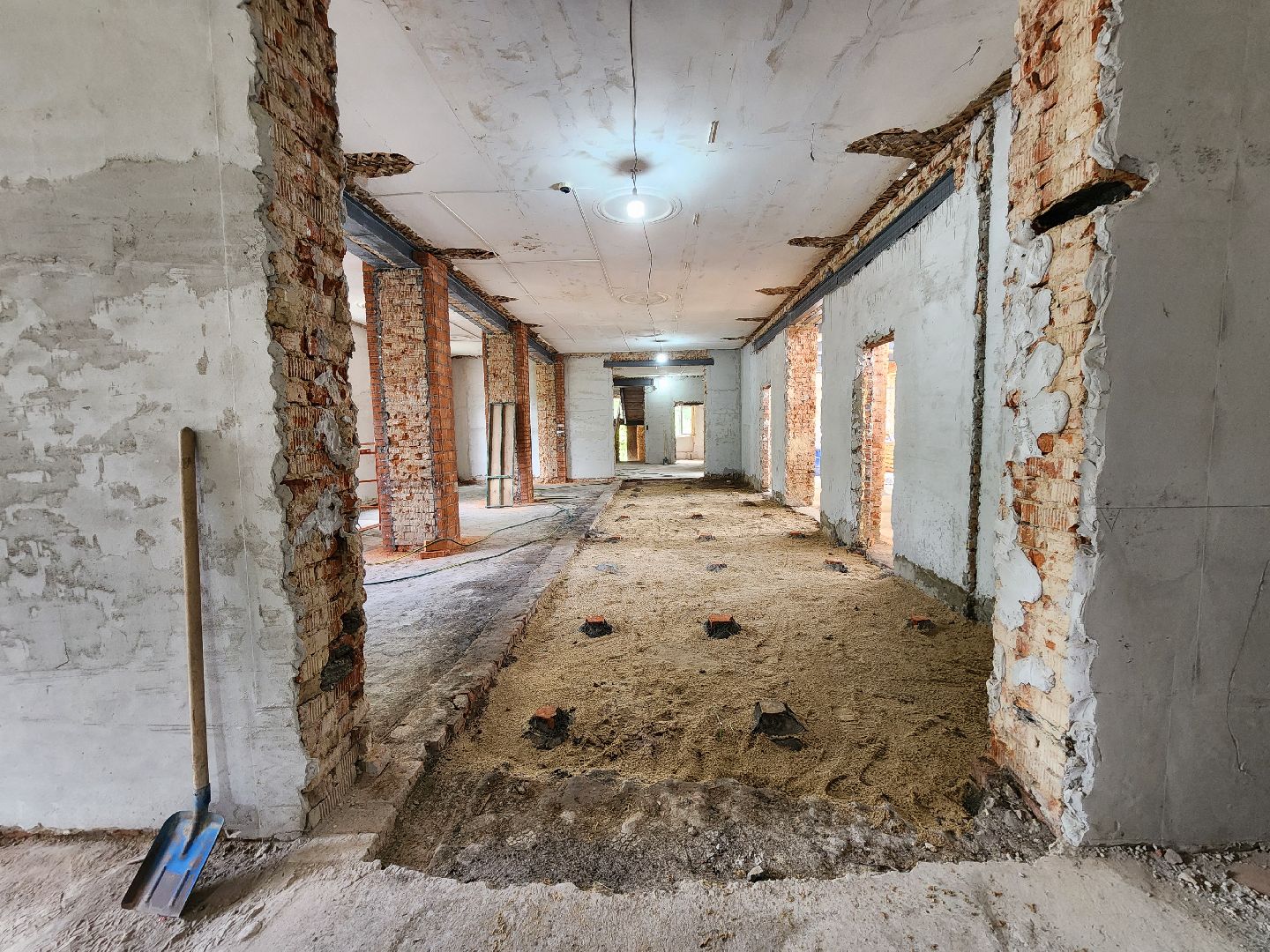 чехов, центр детского творчества, капитальный ремонт, реконструкция, обустройство полов, стяжка полов, демонтажные работы, прокладка инженерных сетей, капремонт, обновление, фасадные работы, замена кровли, окна и двери, госпрограмма московской области,