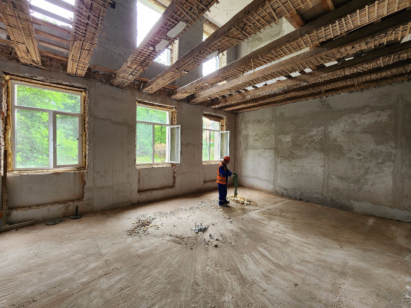 чехов, центр детского творчества, капитальный ремонт, реконструкция, обустройство полов, стяжка полов, демонтажные работы, прокладка инженерных сетей, капремонт, обновление, фасадные работы, замена кровли, окна и двери, госпрограмма московской области,