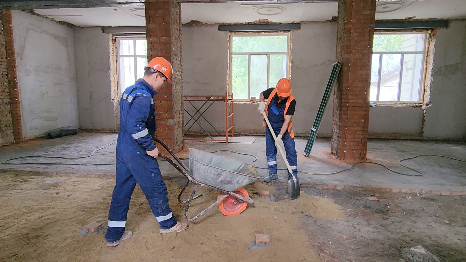 чехов, центр детского творчества, капитальный ремонт, реконструкция, обустройство полов, стяжка полов, демонтажные работы, прокладка инженерных сетей, капремонт, обновление, фасадные работы, замена кровли, окна и двери, госпрограмма московской области,