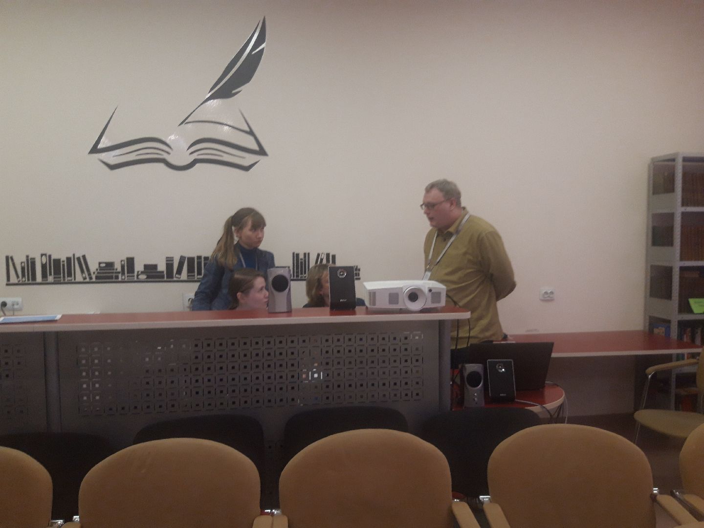 пенсионеры, доброе дело,