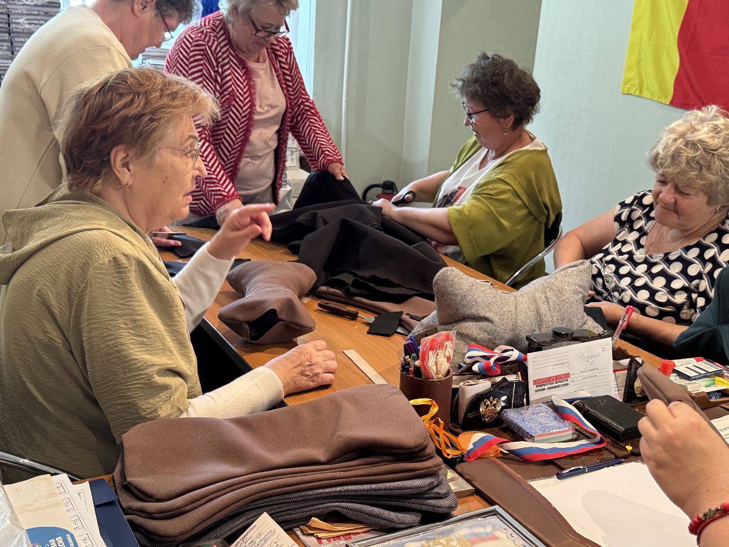 фонд защита, балашиха, активное долголетие балашиха, подушки косточки для сво, помощь сво,