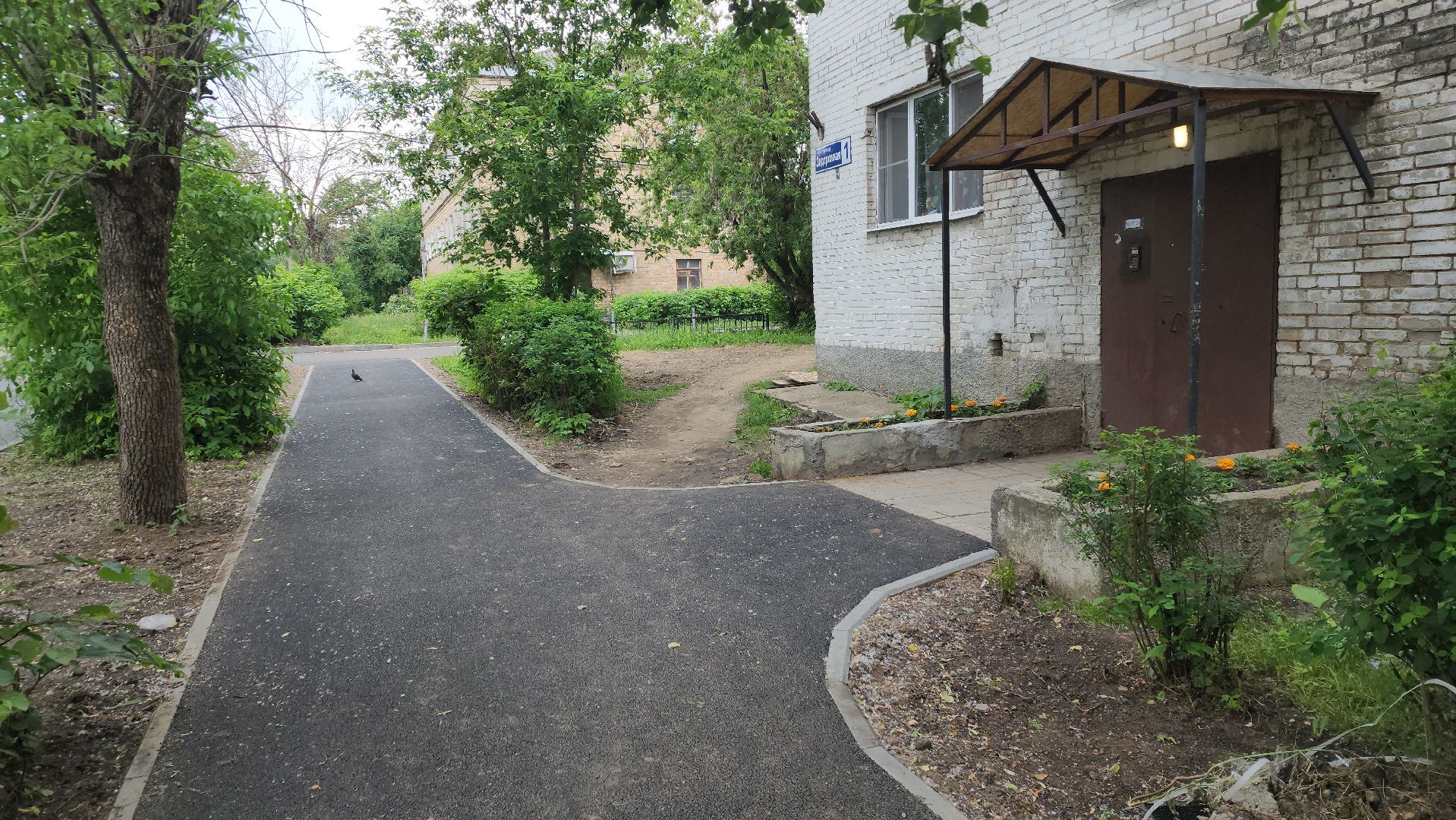 ивантеевка, пушкинский, вертикалки, цветник, жители, инициатива жителей, газон, цветы,асфальтирование дворов,