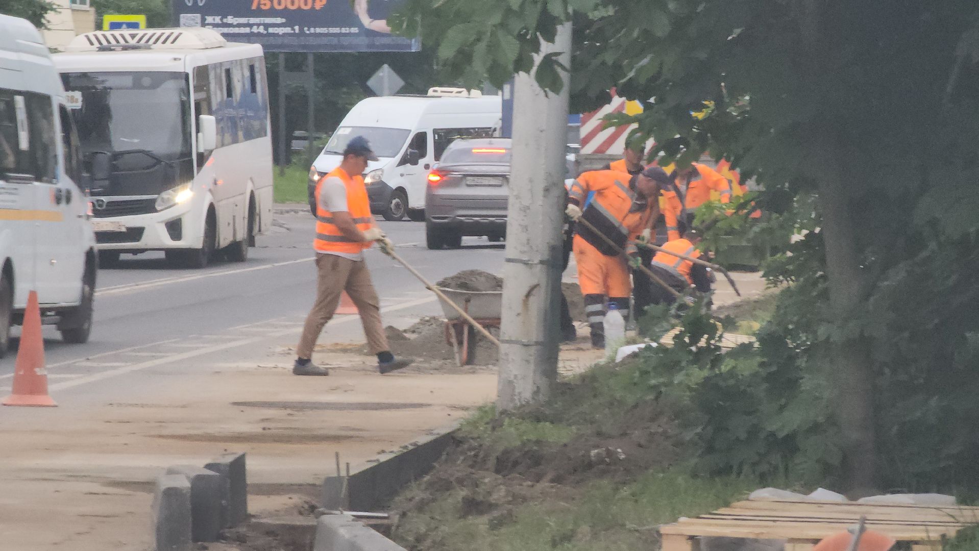 долгопрудный, проспект пацаева, ремонт дороги, бордюр, бордюрный камень, экскаваторы,