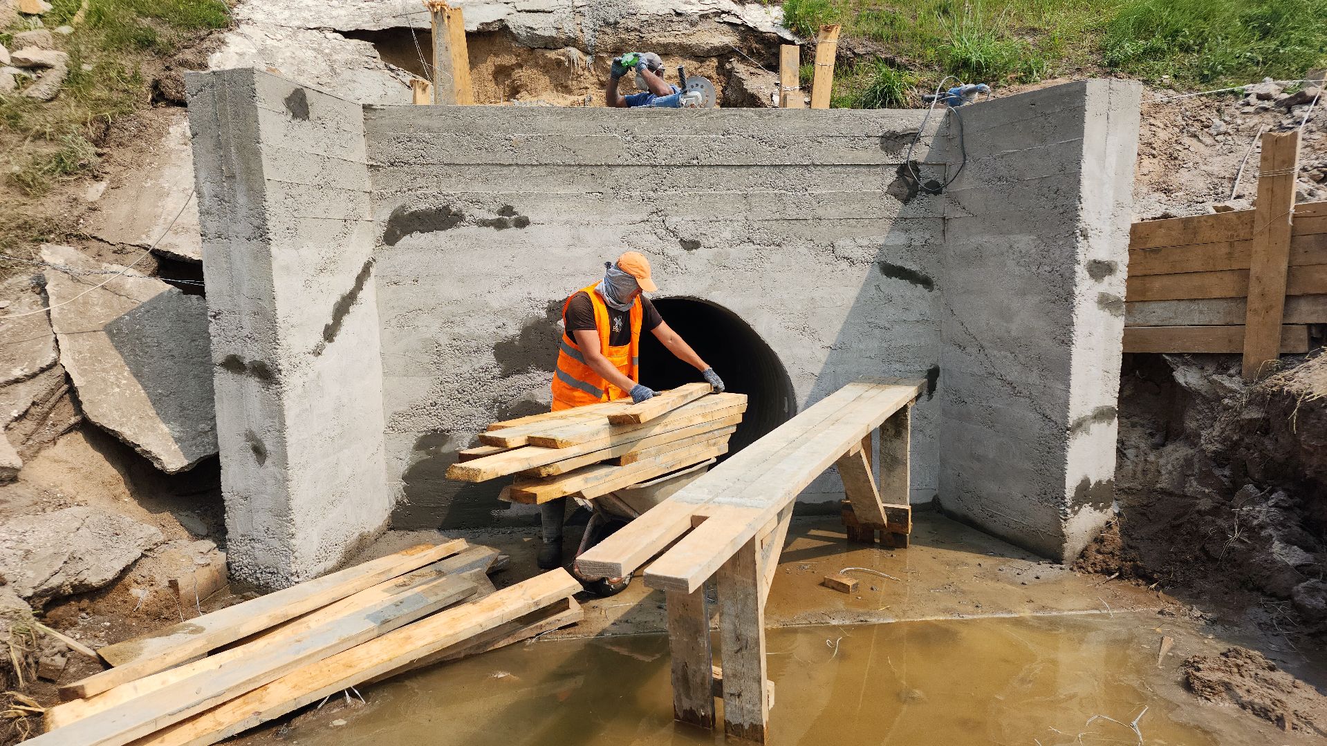 волоколамск, м9 балтия,ремонт водопропуска,