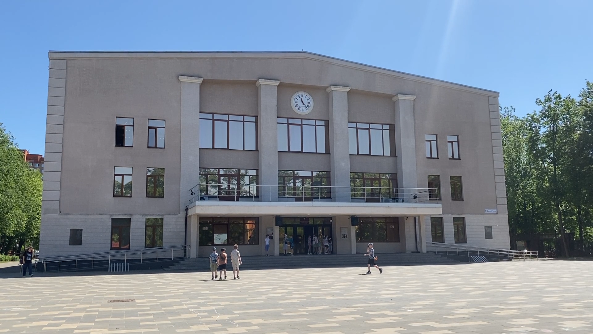 мбук компас, библиотека компас, власиха компас, дворец культуры власиха, ремонт библиотеки,