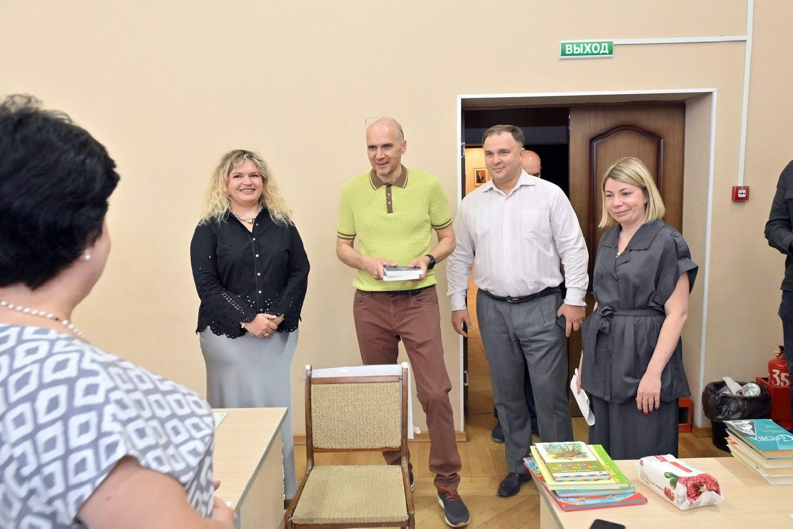 мбук компас, библиотека компас, власиха компас, дворец культуры власиха, ремонт библиотеки,