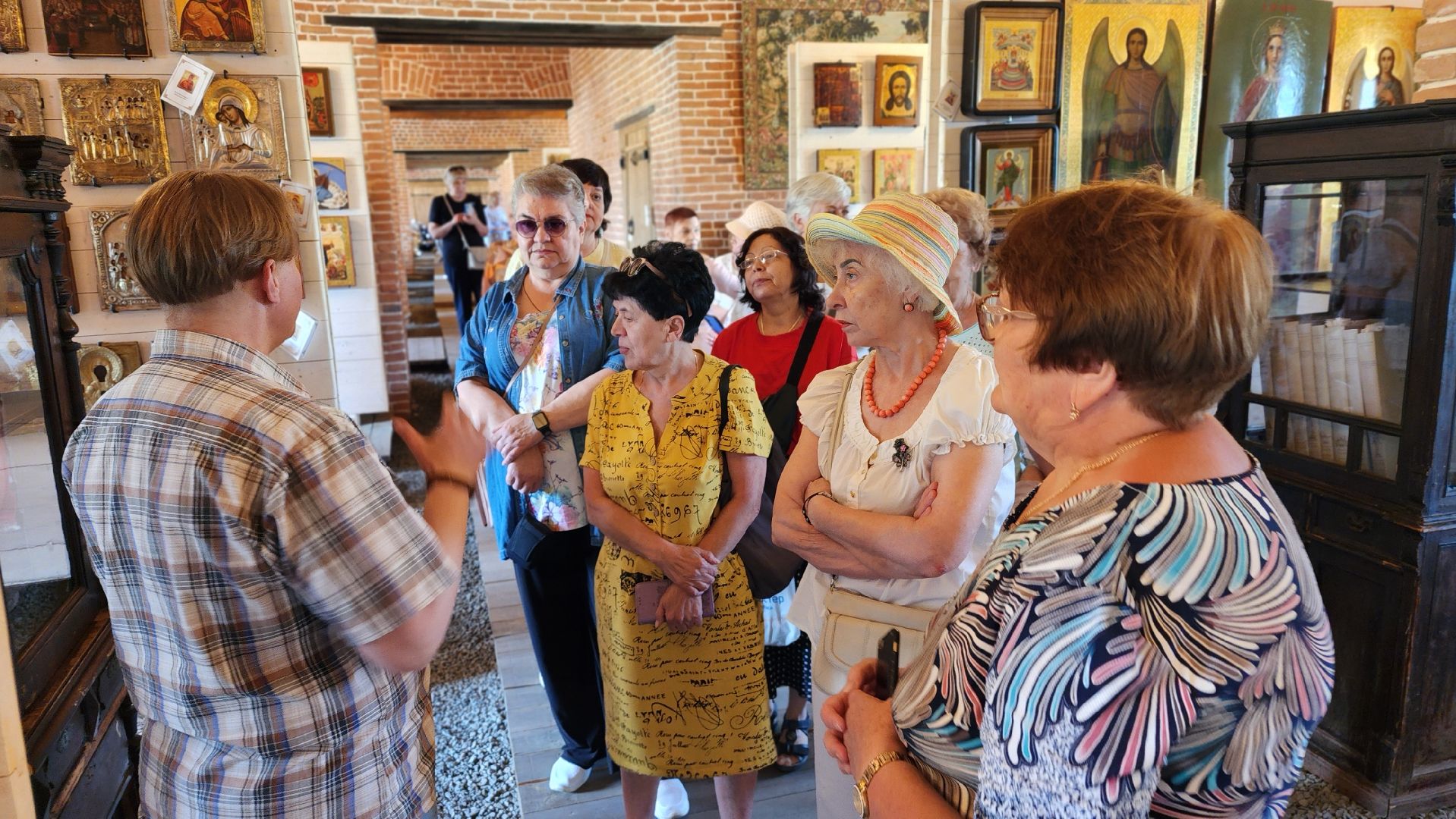 активное долголетие, экскурсии по историческим местам, усадьба брюса, лосино-петровский,