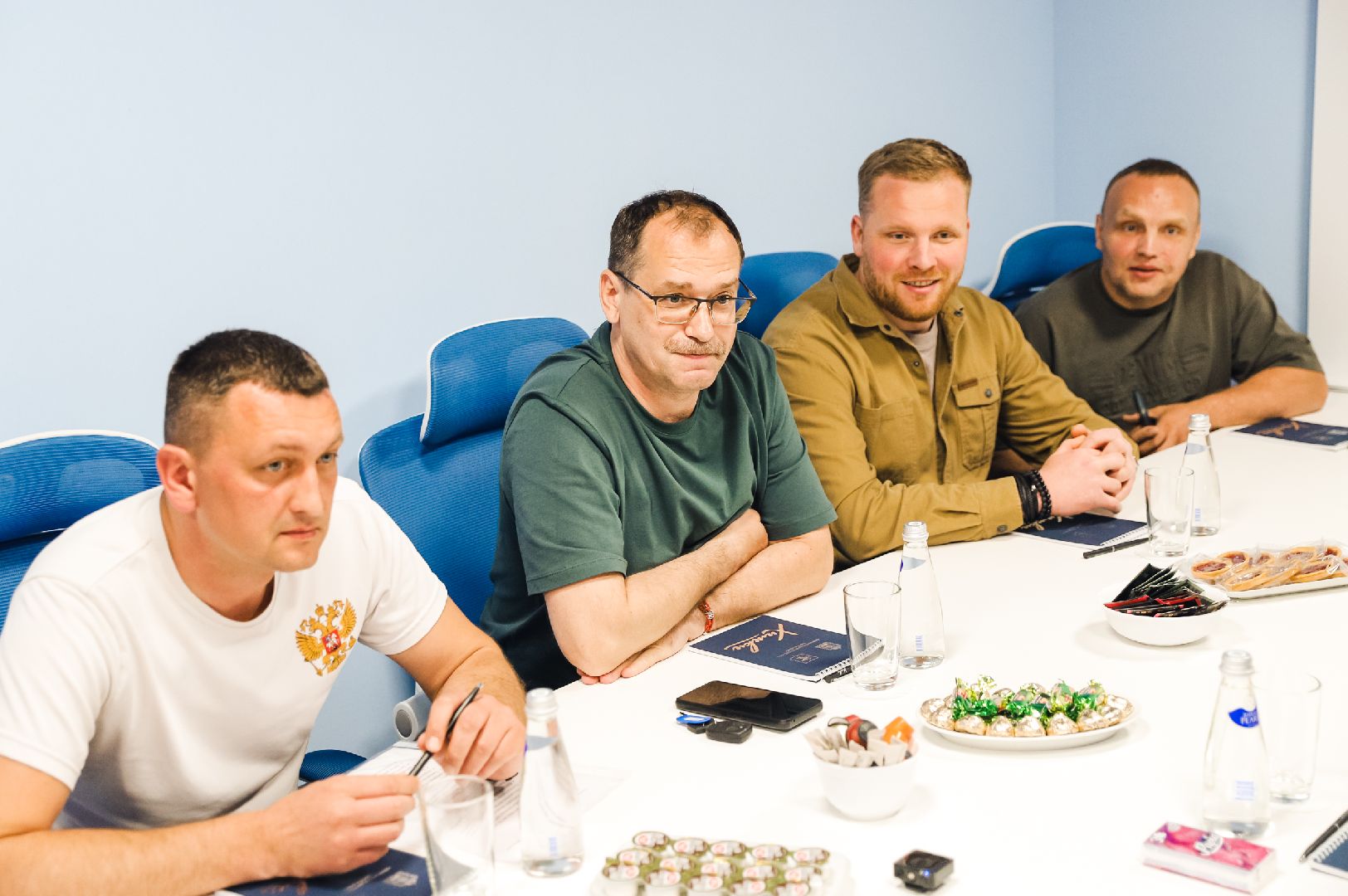 гумпомощь, волонтер, балгодарность,