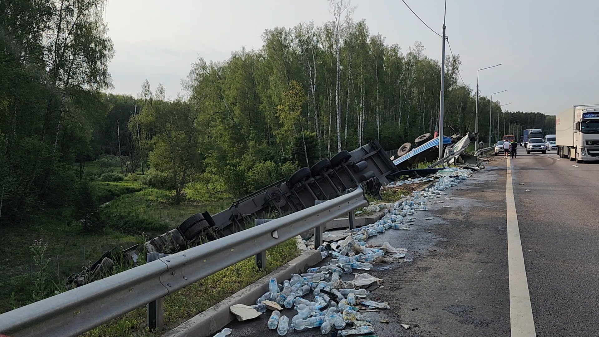 дтп на трассе м5 урал, дтп раменский округ, авария с двумя большегрузами,