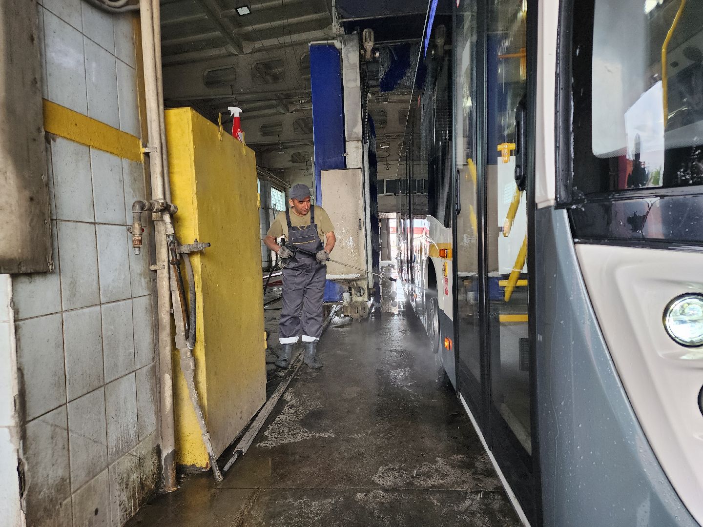 мострансавто, пушкинский городской округ, Уборка автобусов, Чистый автобус,