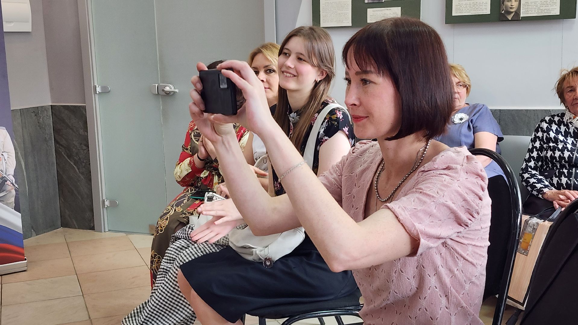 истра, культура, библиотека, выстовка,