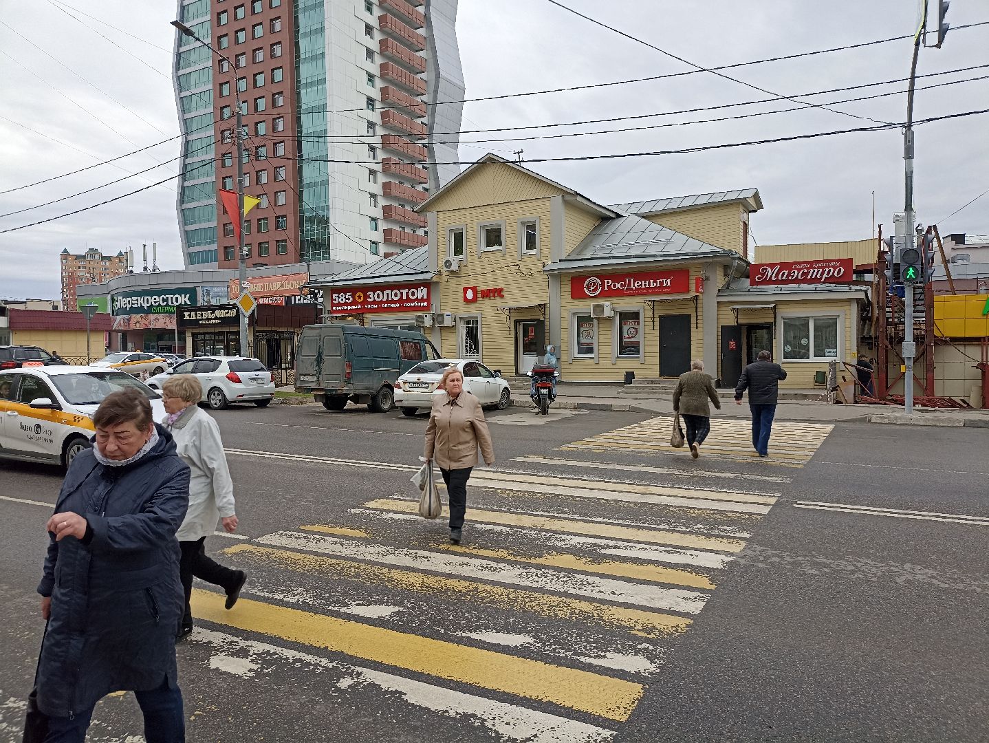 Серпухов, Подмосковье, дороги, знаки, безопасность, пешеходы, автомобилисты, светофор