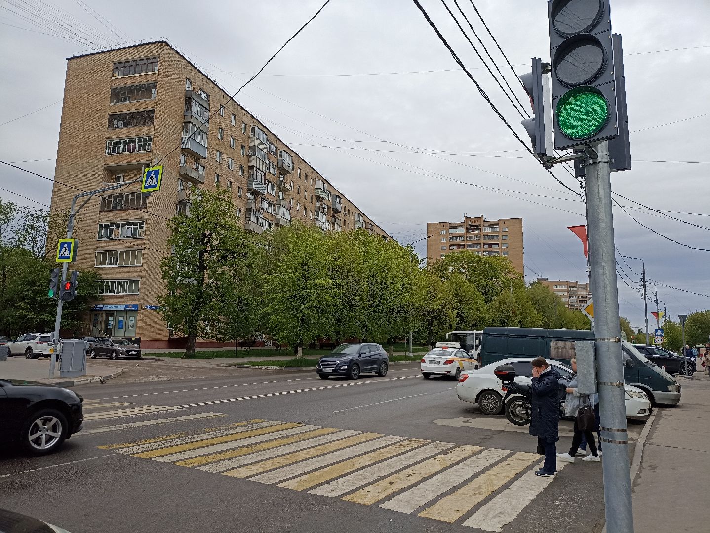 Серпухов, Подмосковье, дороги, знаки, безопасность, пешеходы, автомобилисты, светофор