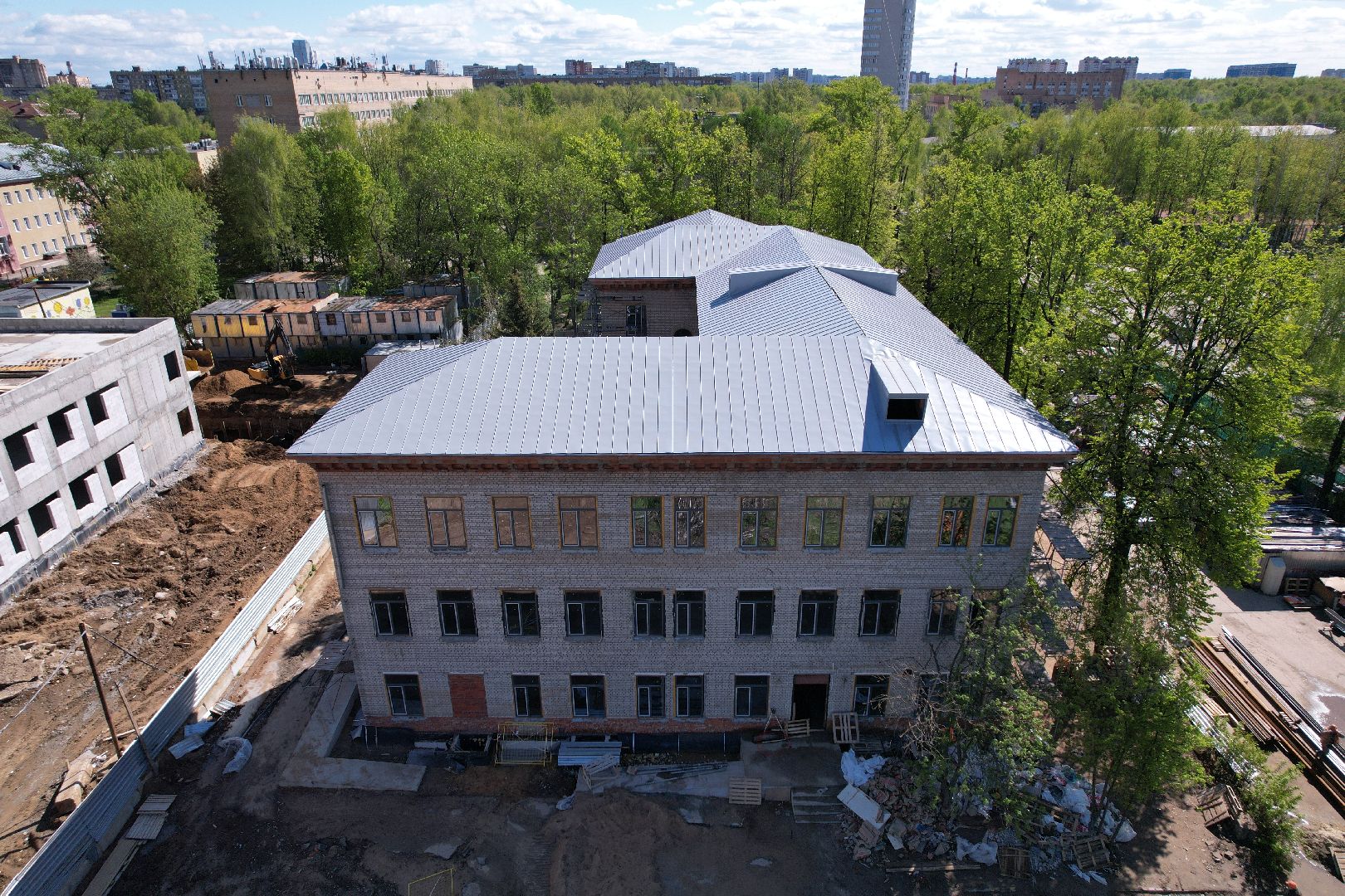 Поликлиника 1 в Королеве , видео с коптера, капремонт поликлиники королев,