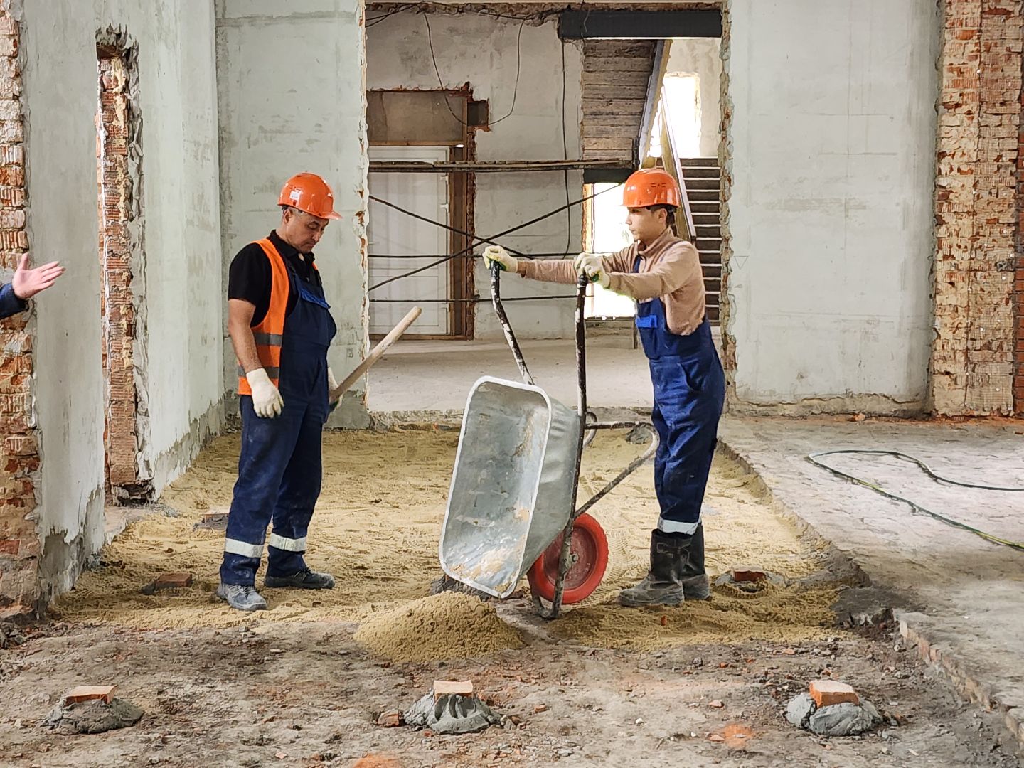 чехов, центр детского творчества, капитальный ремонт, реконструкция, капремонт, обновление,  демонтаж старых окон, замена оконных блоков, стеклопакеты,прокладка инженерных сетей, внутренняя отделка помещений, фасадные и кровельные работы,госпрограмма московской области,