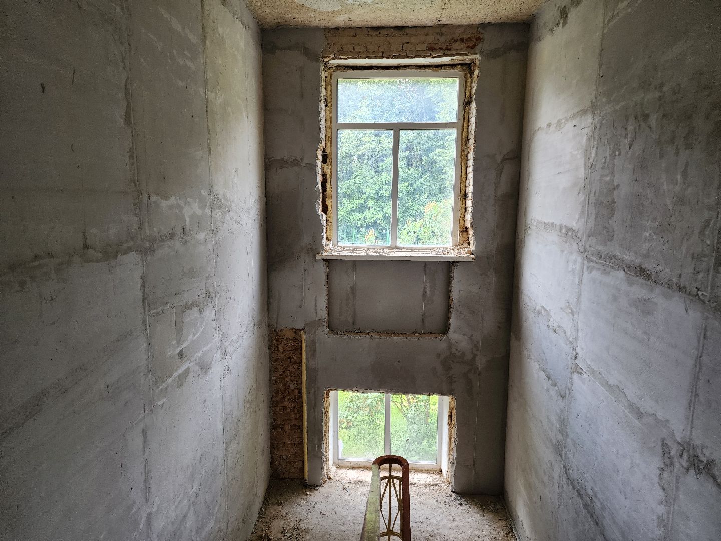 чехов, центр детского творчества, капитальный ремонт, реконструкция, капремонт, обновление,  демонтаж старых окон, замена оконных блоков, стеклопакеты,прокладка инженерных сетей, внутренняя отделка помещений, фасадные и кровельные работы,госпрограмма московской области,