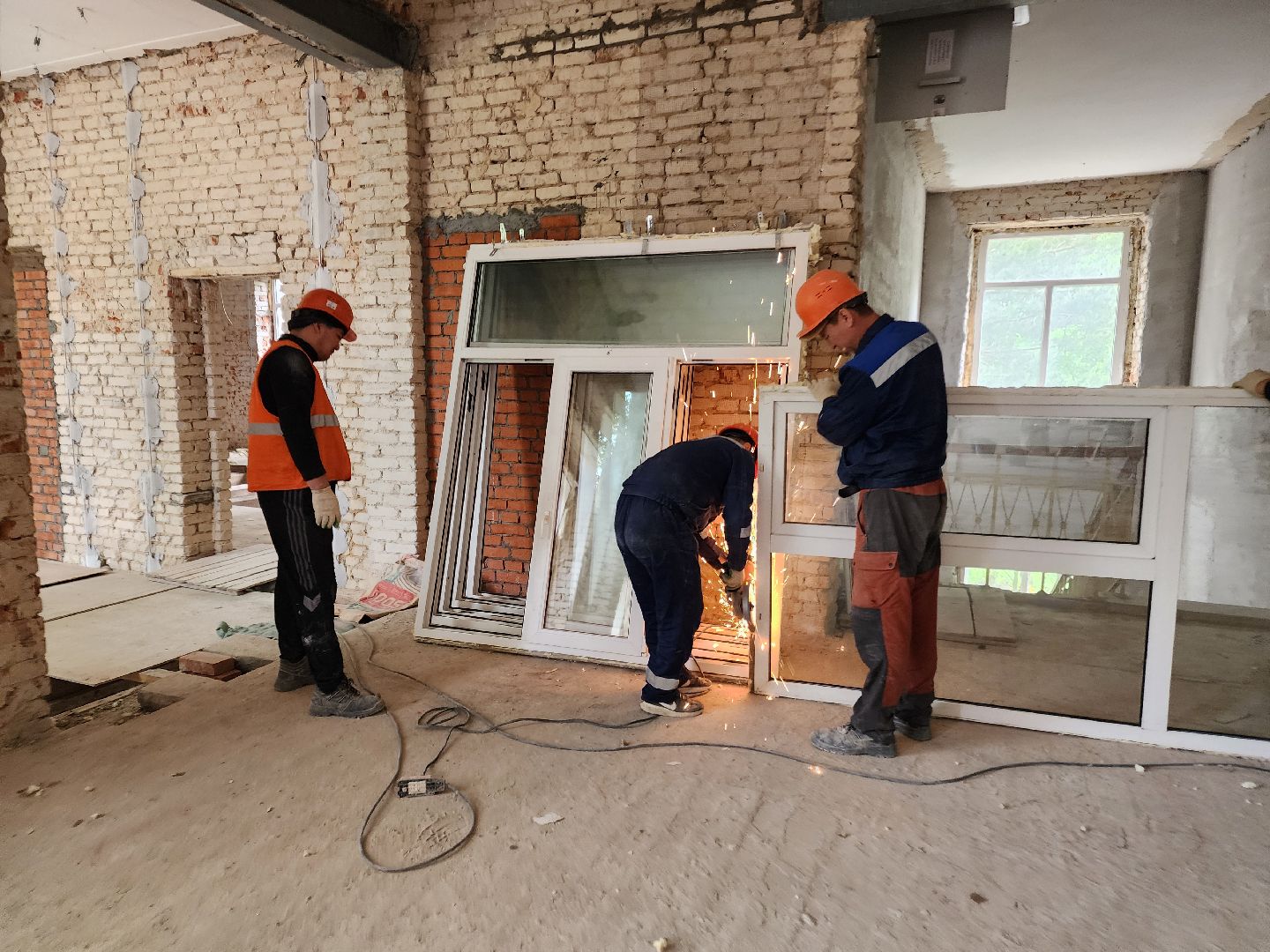 чехов, центр детского творчества, капитальный ремонт, реконструкция, капремонт, обновление,  демонтаж старых окон, замена оконных блоков, стеклопакеты,прокладка инженерных сетей, внутренняя отделка помещений, фасадные и кровельные работы,госпрограмма московской области,