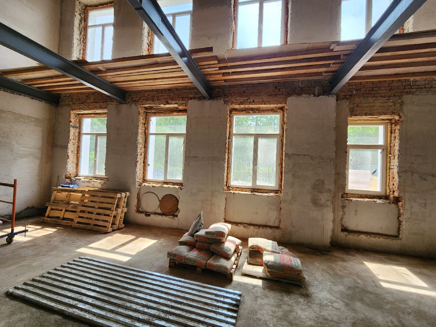 чехов, центр детского творчества, капитальный ремонт, реконструкция, капремонт, обновление,  демонтаж старых окон, замена оконных блоков, стеклопакеты,прокладка инженерных сетей, внутренняя отделка помещений, фасадные и кровельные работы,госпрограмма московской области,