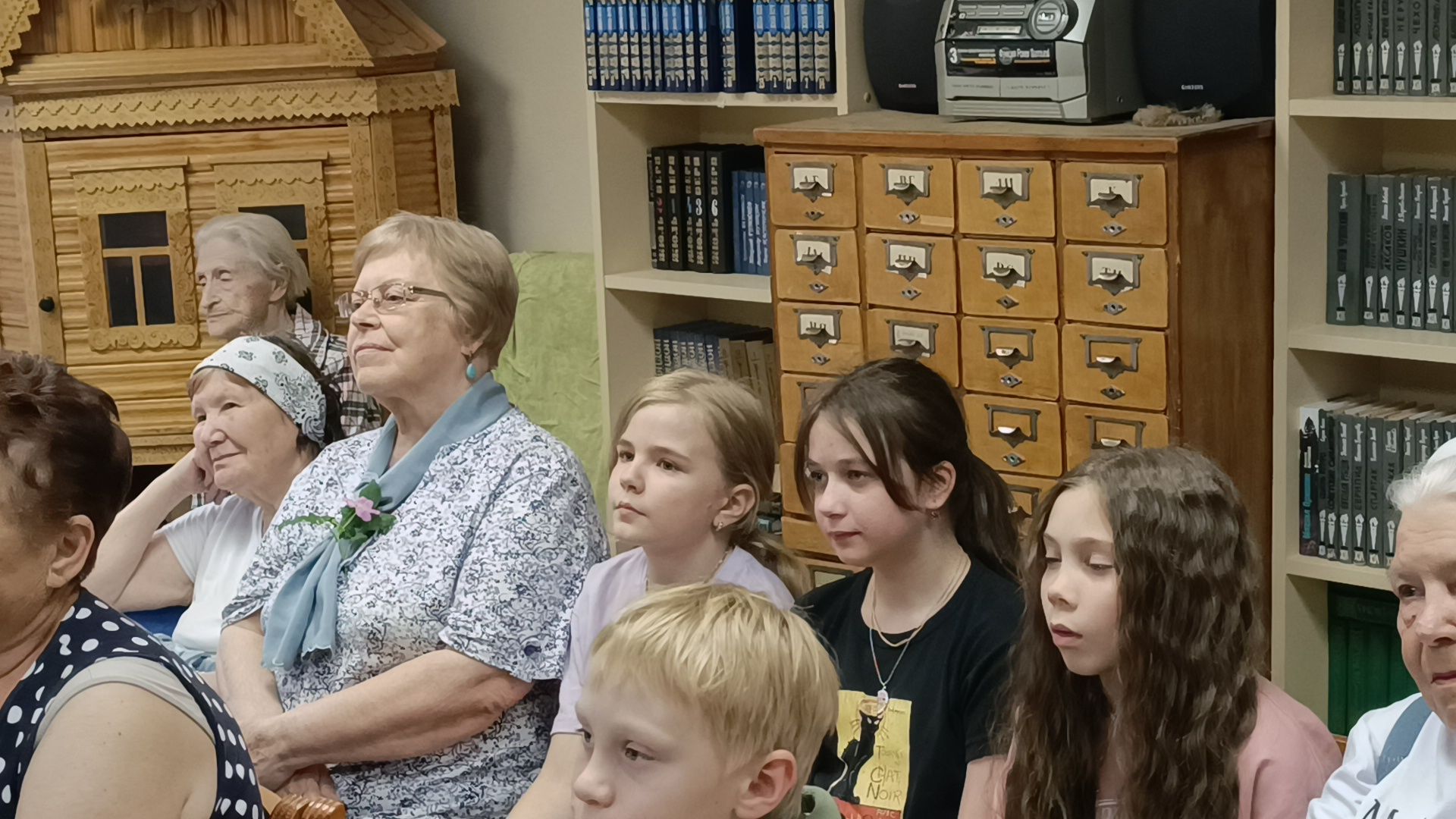 дети, библиотека, выставка, лобня,