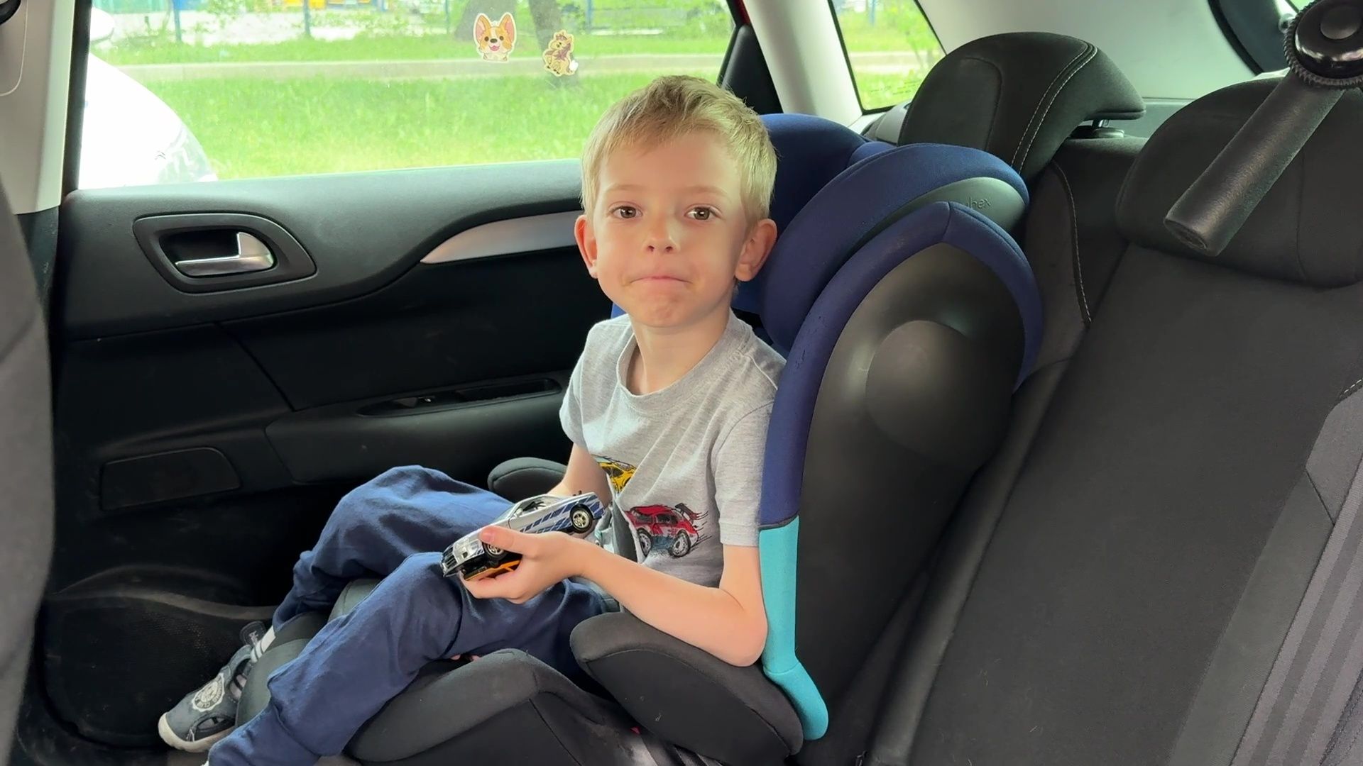 Реутов, ГИБДД, рейд, ребенок - пассажир, детское кресло, перевозка детей,