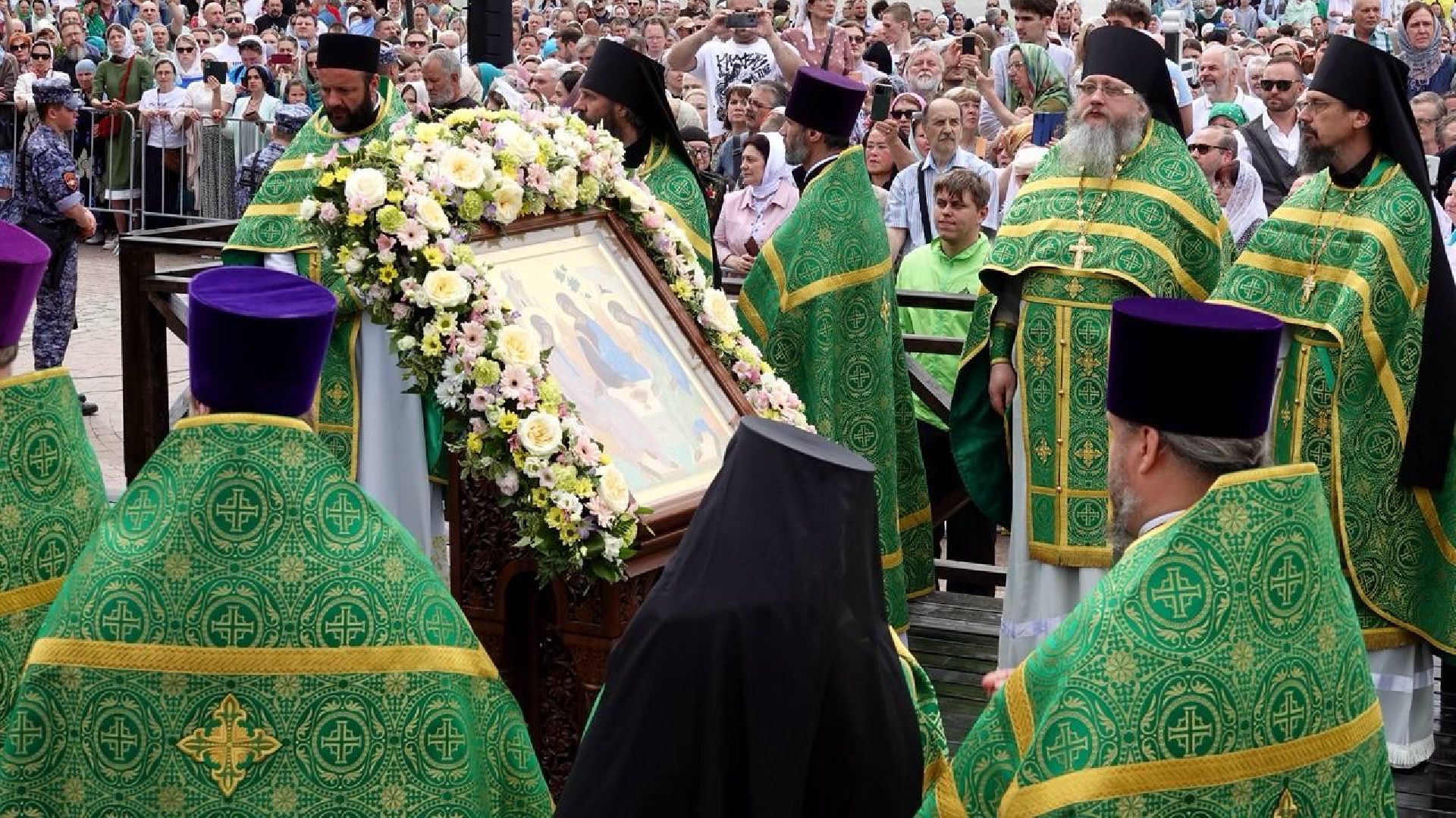 патриарх кирилл ,  сергиев посад , сергиево-посадский городской округ, вера, троица, троице-сергиева лавра ,
