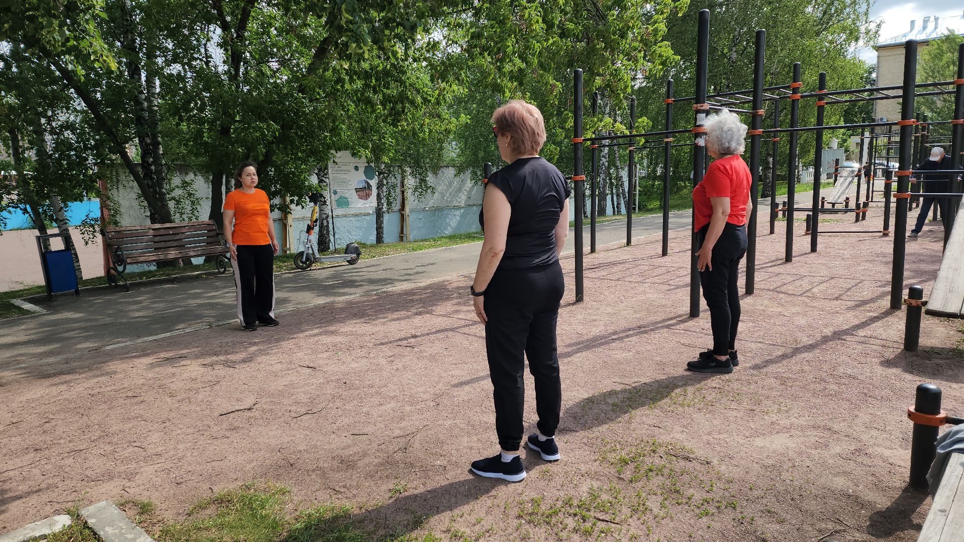 зарядка, активное долголетие,