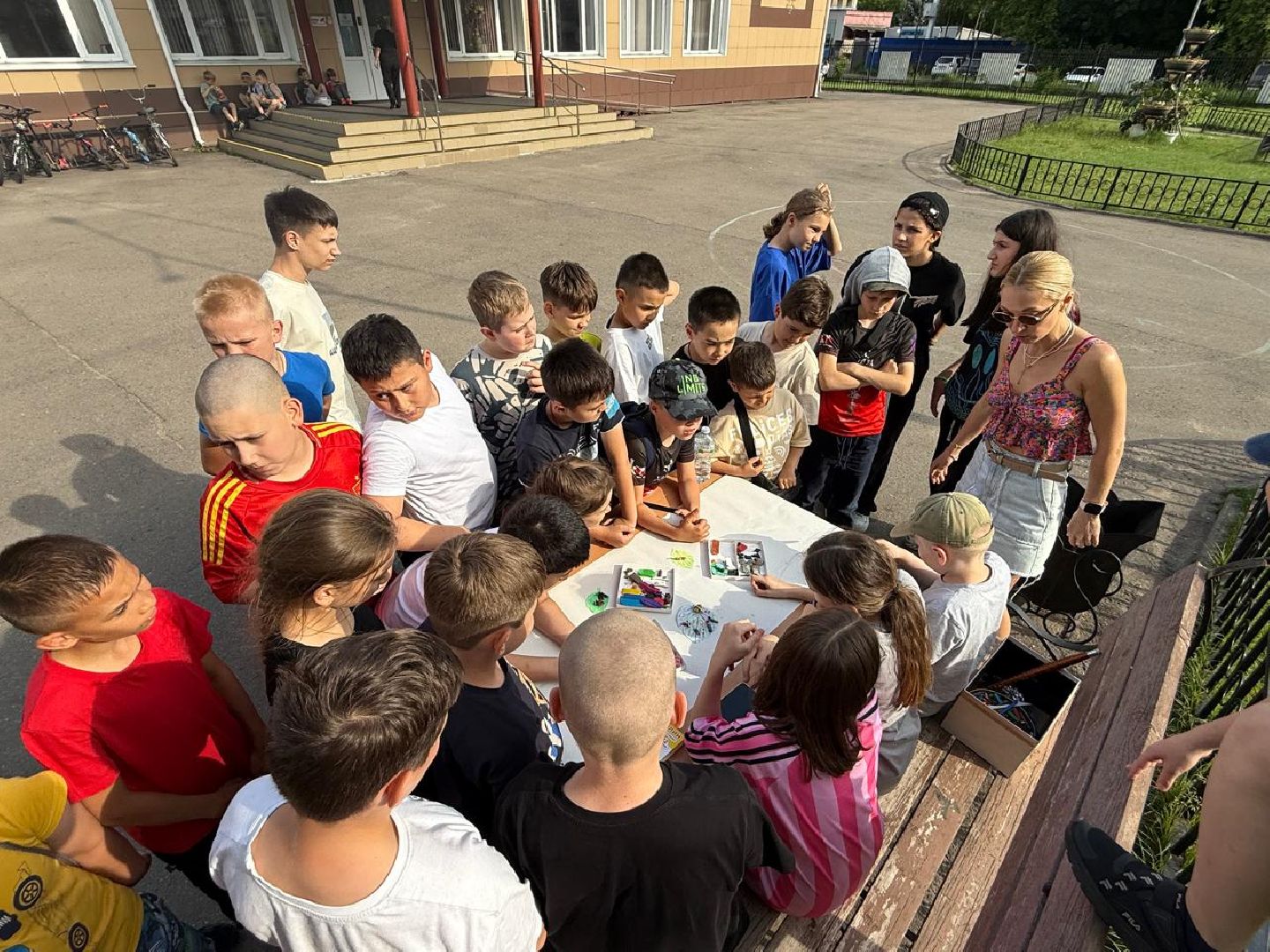 пушкинский округ, поселок, мастер-класс, насекомые, поделки из бумаги, дети, дом культуры, летняя площадка,